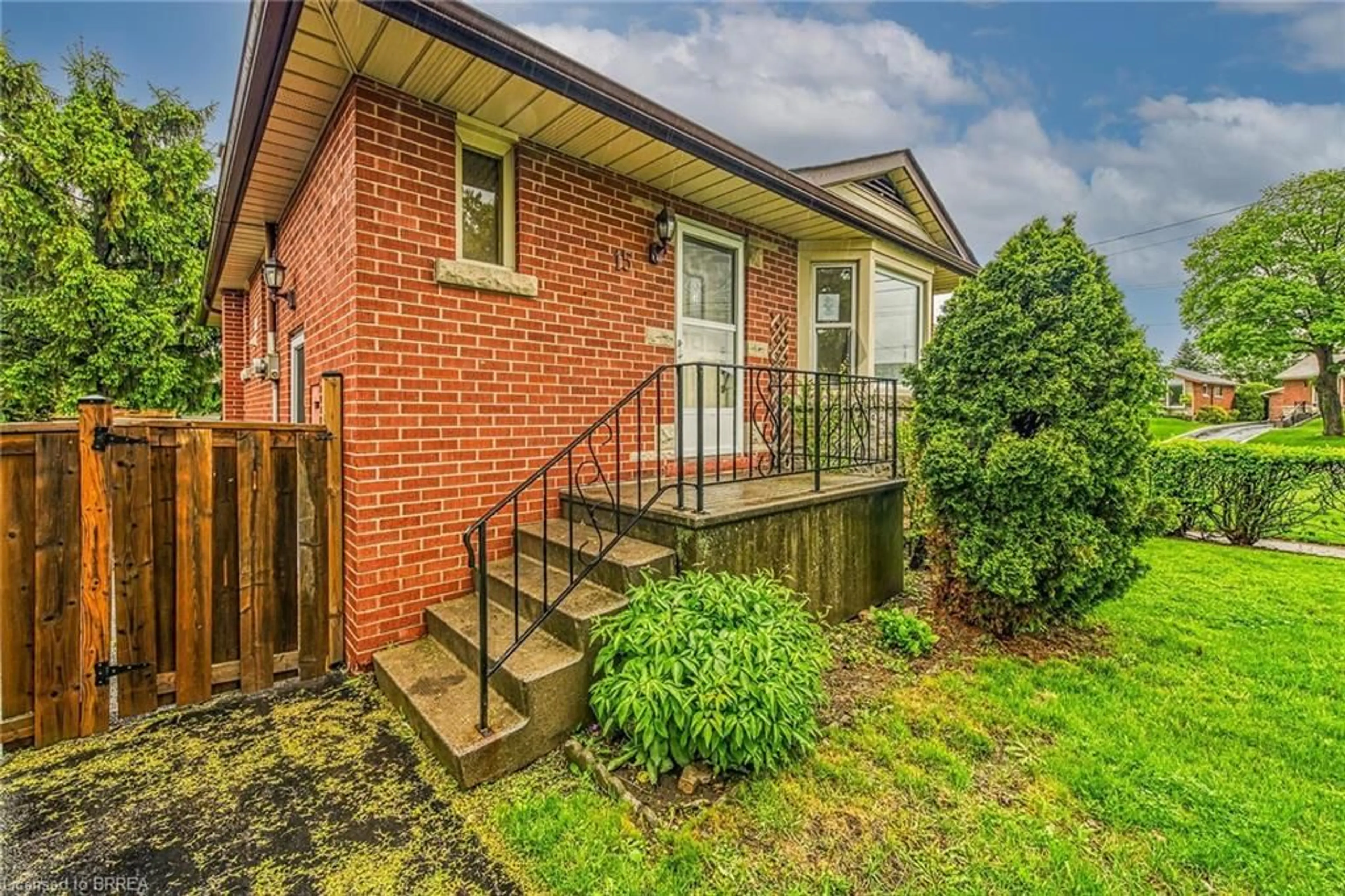 Home with brick exterior material, street for 15 D'arcy Crt, Hamilton Ontario L8V 2B9