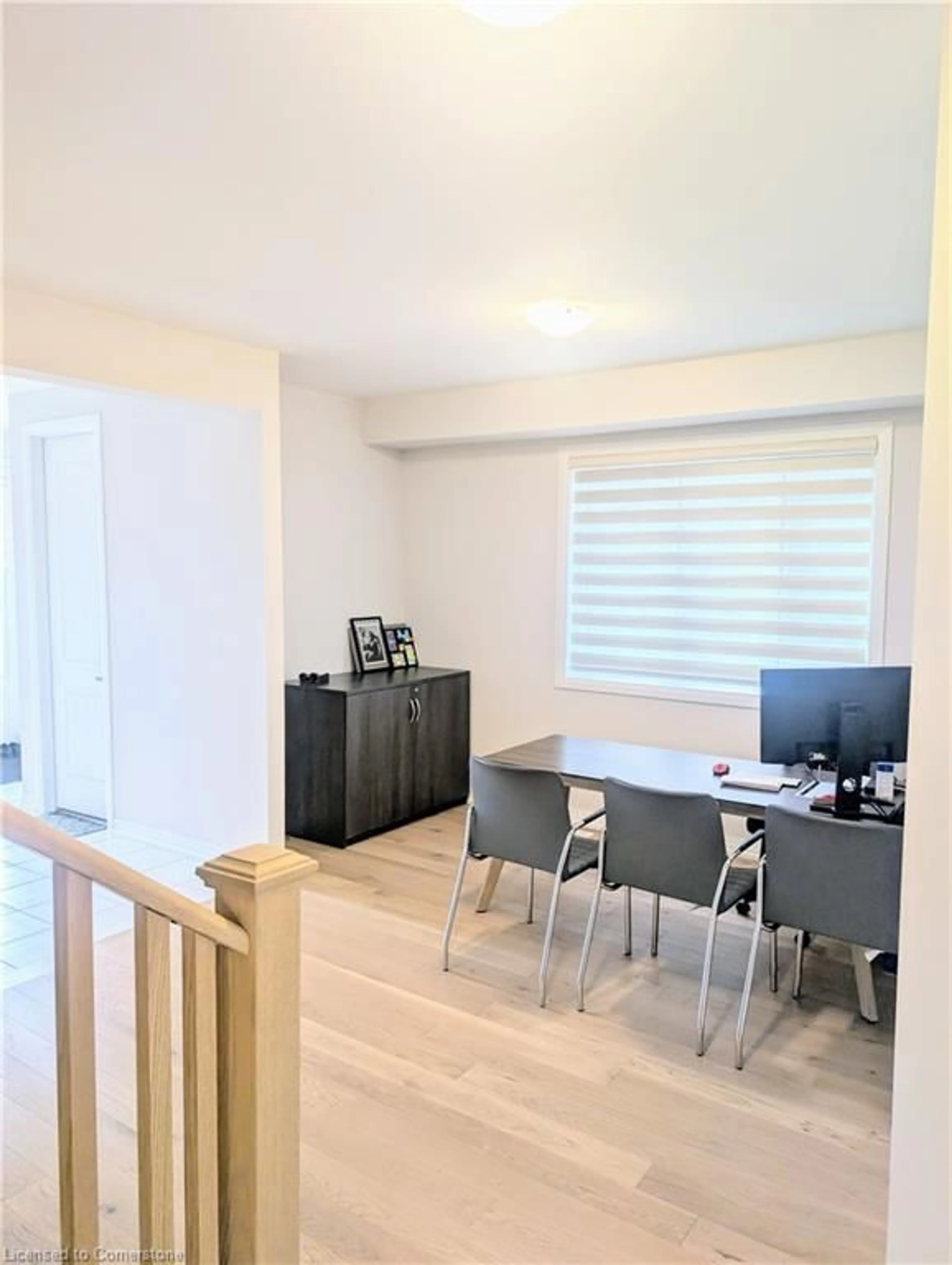 A pic of a room for 32 Crossmore Cres, Cambridge Ontario N1S 0C7