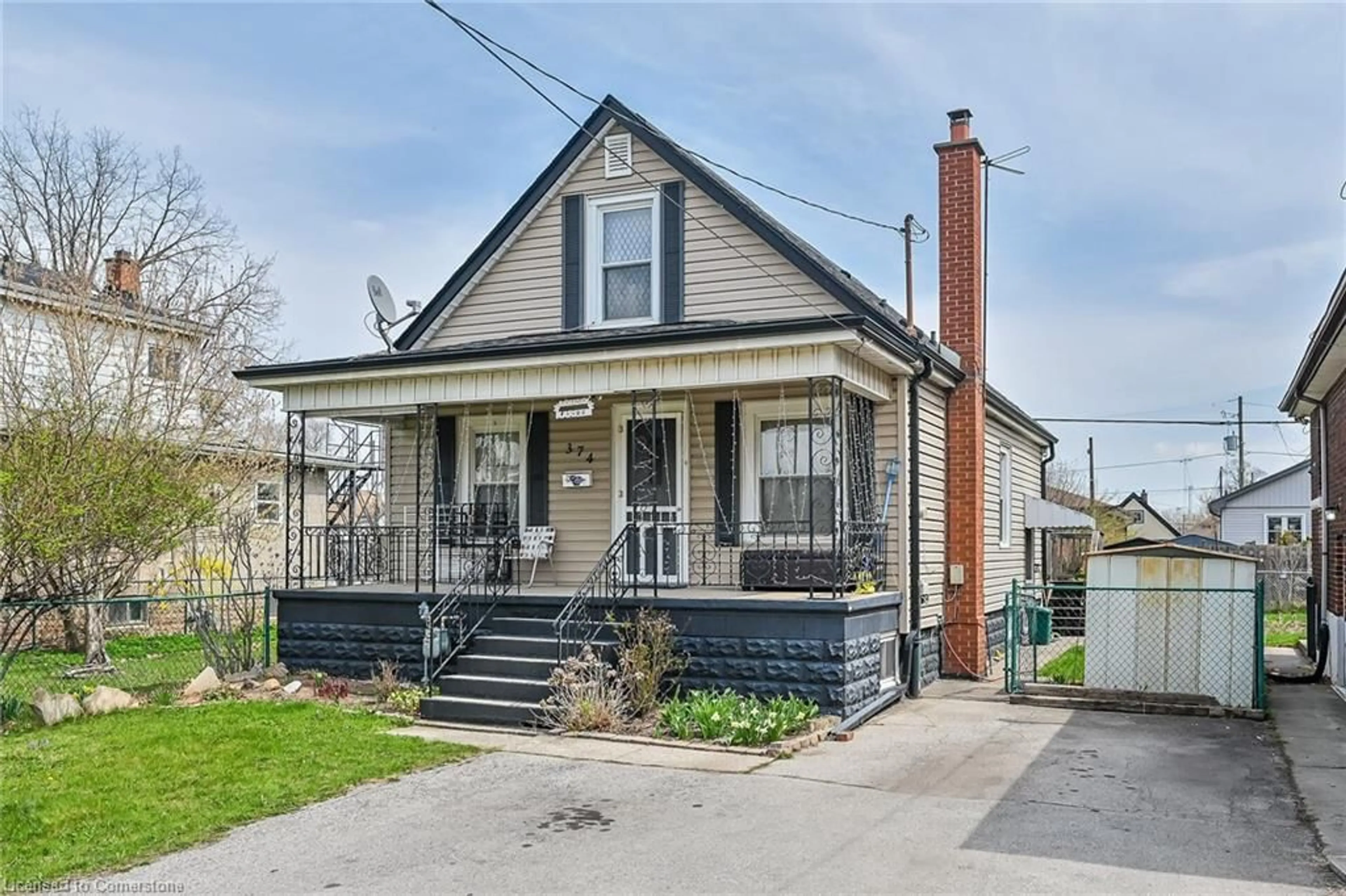 Home with brick exterior material, street for 374 Brunswick St, Hamilton Ontario L8H 6S2
