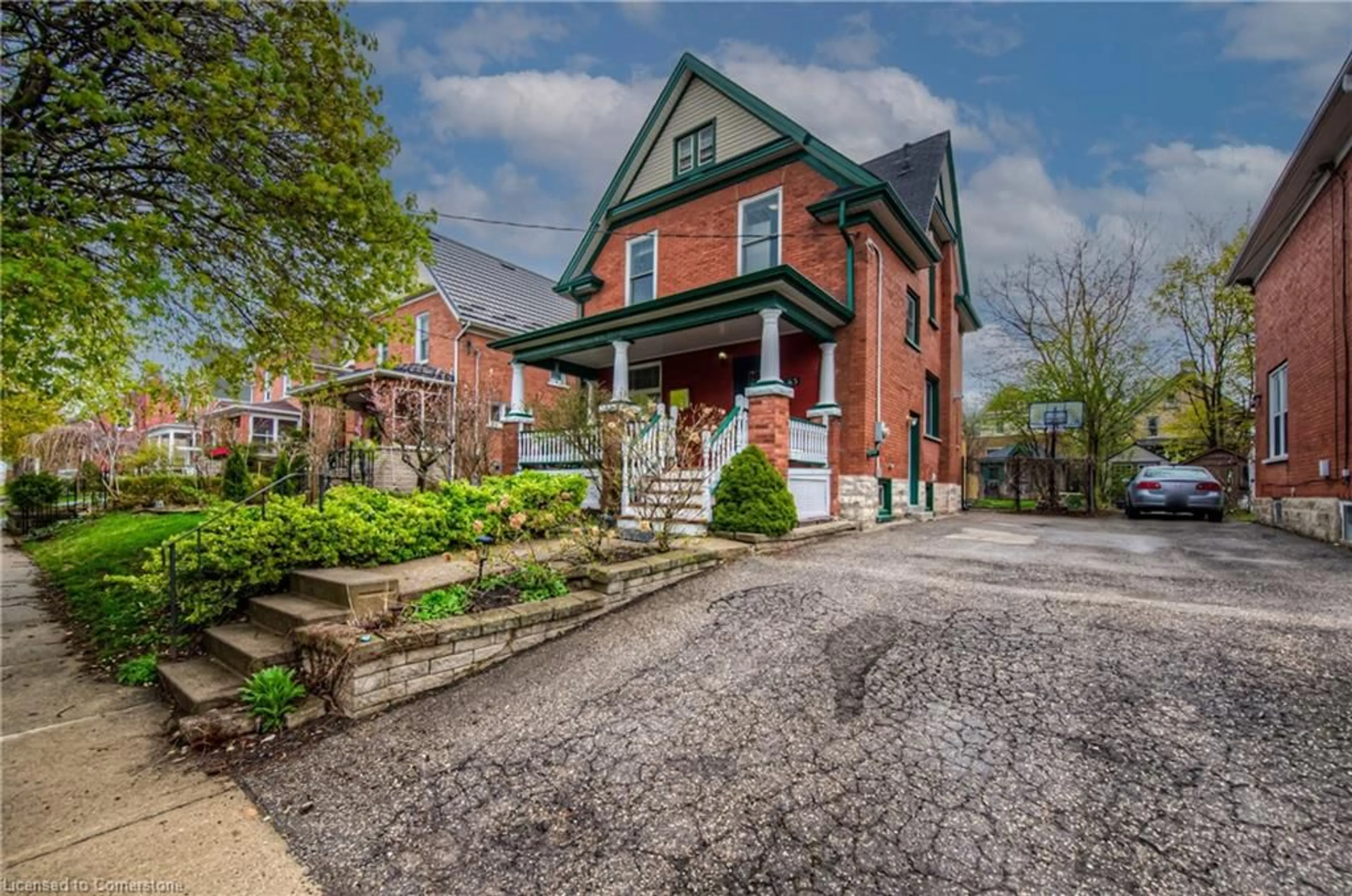 Home with brick exterior material, street for 53 Betzner Ave, Kitchener Ontario N2H 3B8
