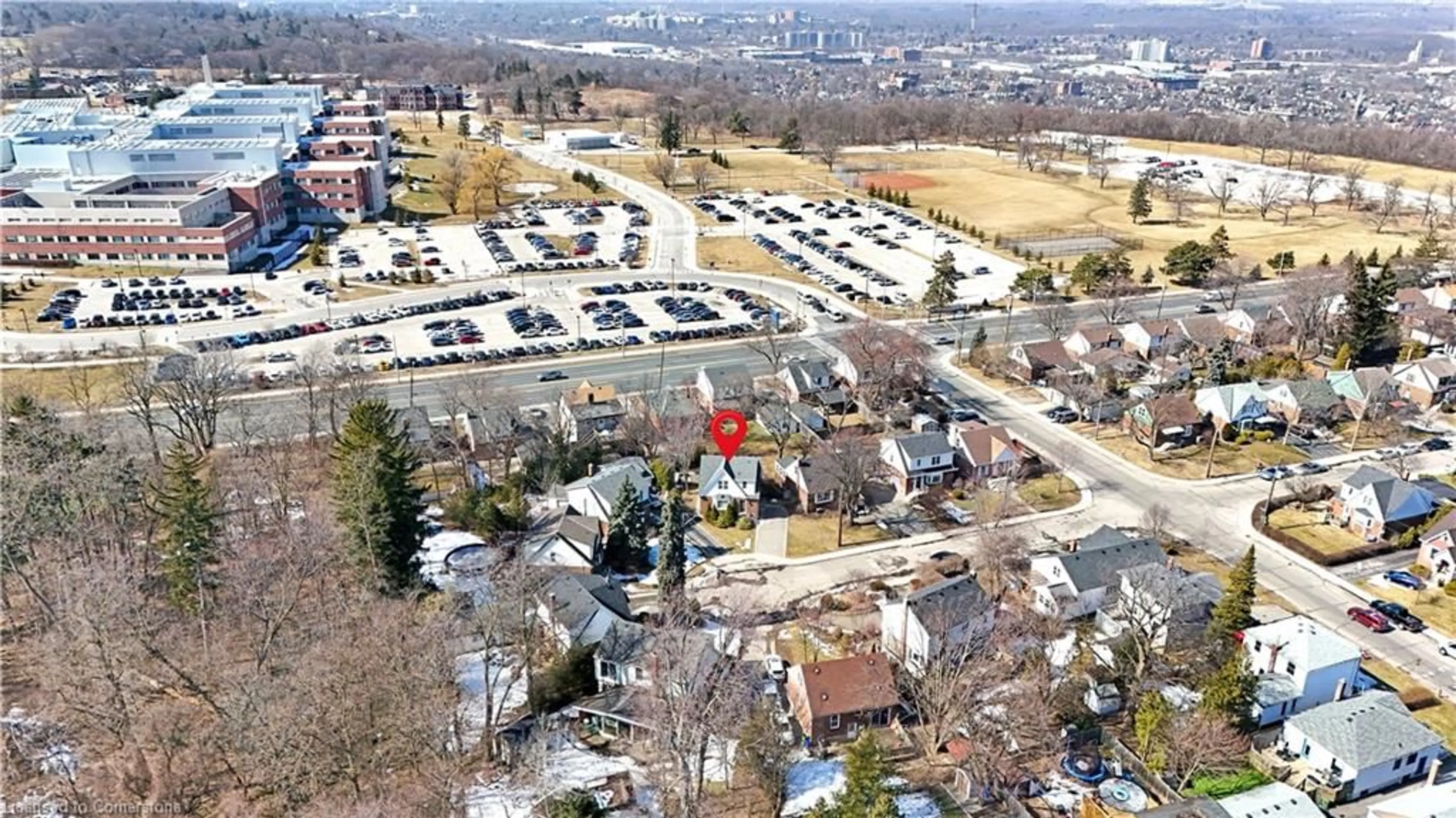 A pic from outside/outdoor area/front of a property/back of a property/a pic from drone, unknown for 76 Cloverhill Rd, Hamilton Ontario L9C 3L7