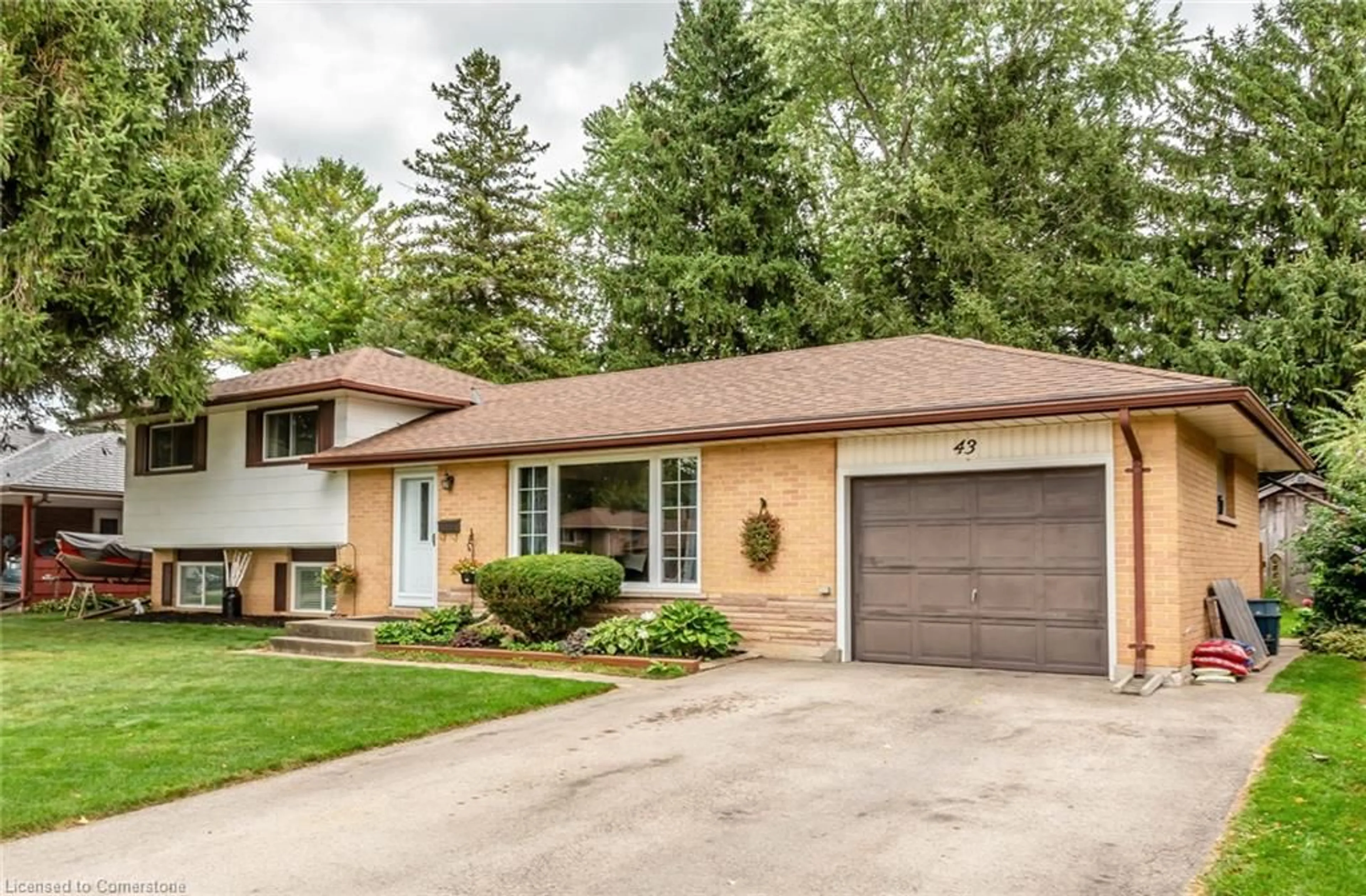Home with brick exterior material, street for 43 Kensington Ave, Brantford Ontario N3R 3N9