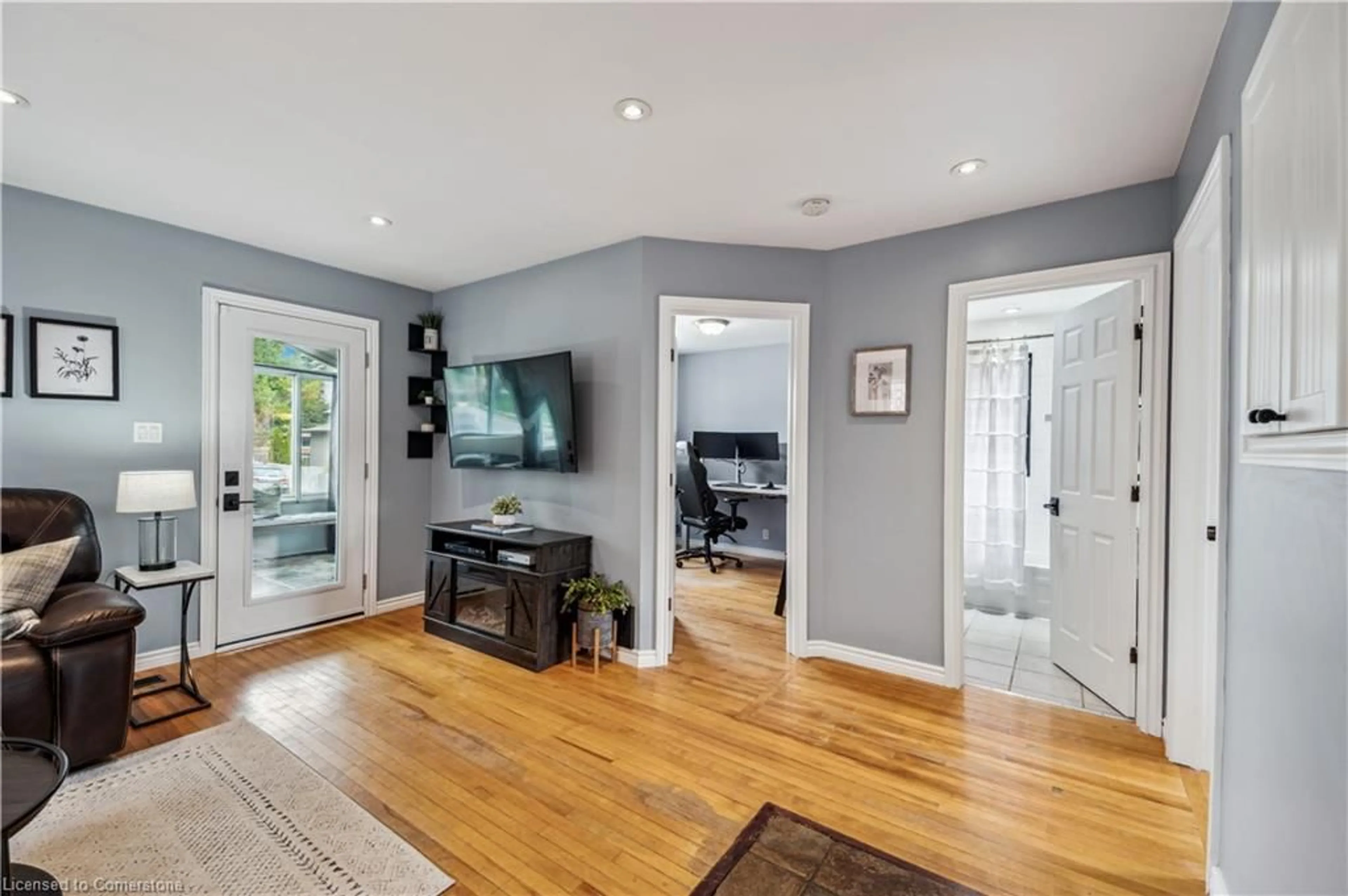 Unknown for 28 Stanley St, Guelph Ontario N1H 1L5