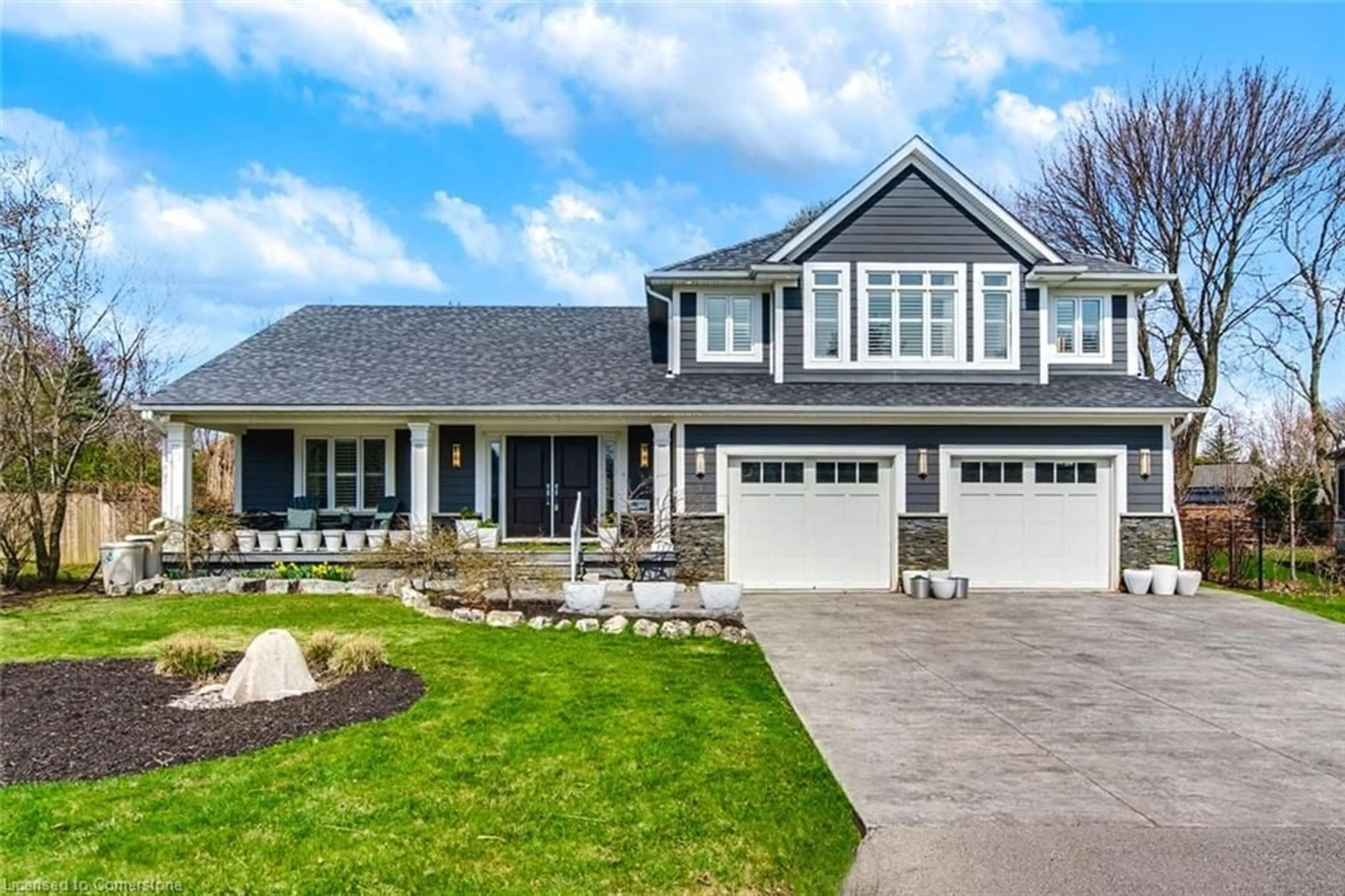 Home with vinyl exterior material, street for 106 Cumming Crt, Ancaster Ontario L9G 1V3