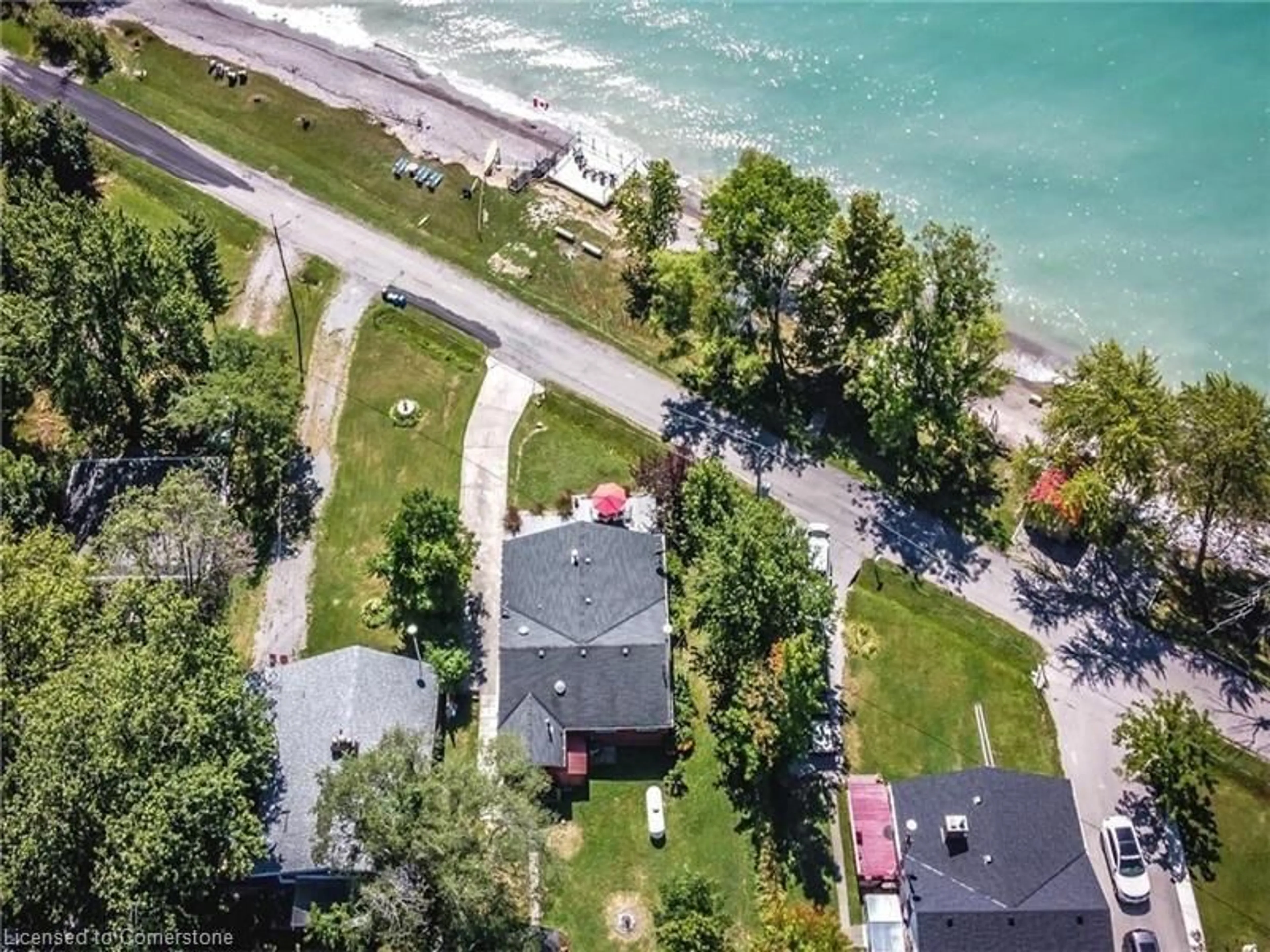 A pic from outside/outdoor area/front of a property/back of a property/a pic from drone, water/lake/river/ocean view for 577 Edgewater Pl, Dunnville Ontario N1A 2W8