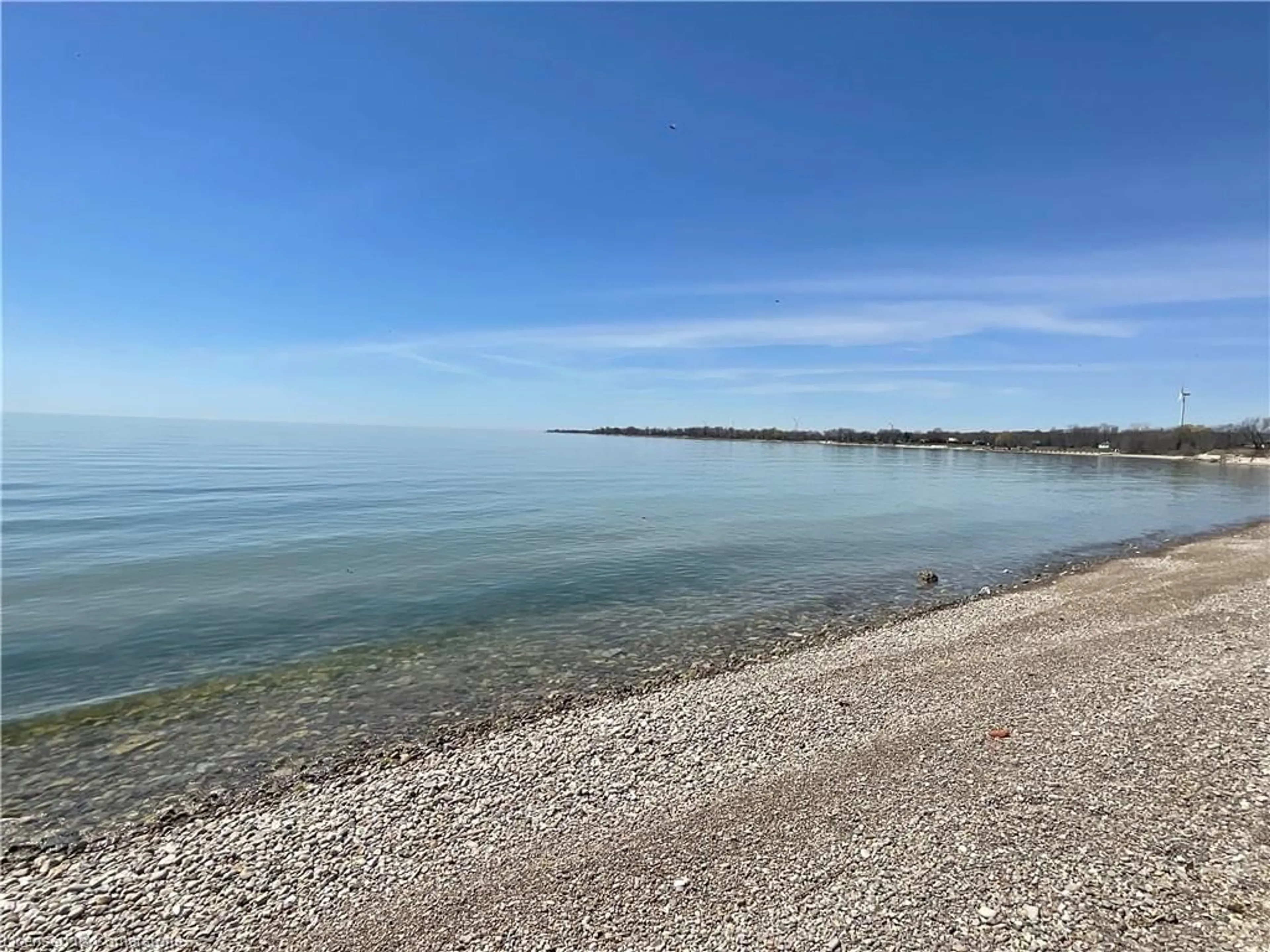 Blurry image for 577 Edgewater Pl, Dunnville Ontario N1A 2W8