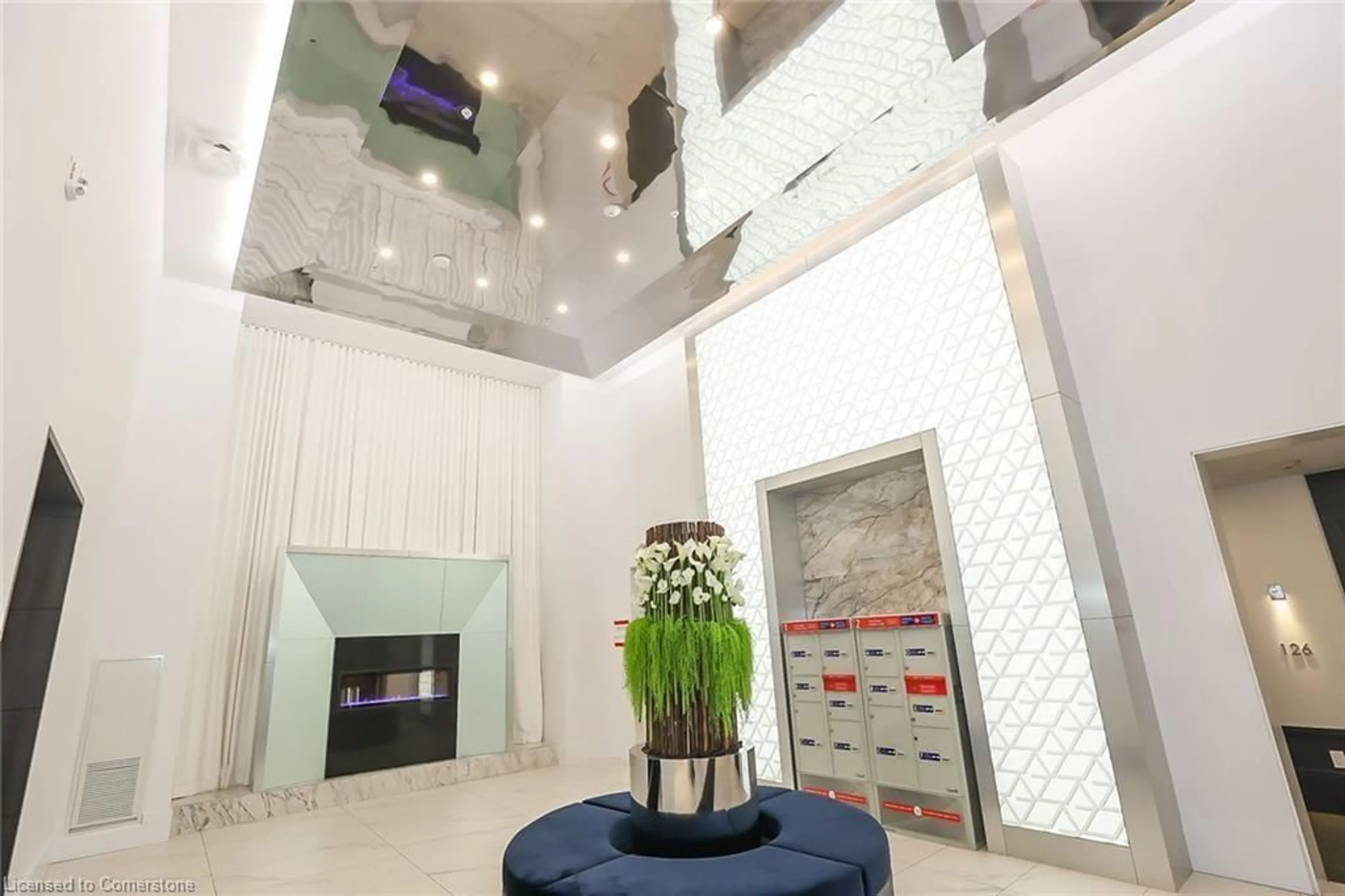 Lobby for 16 Concord Pl #443, Grimsby Ontario L3M 0J1