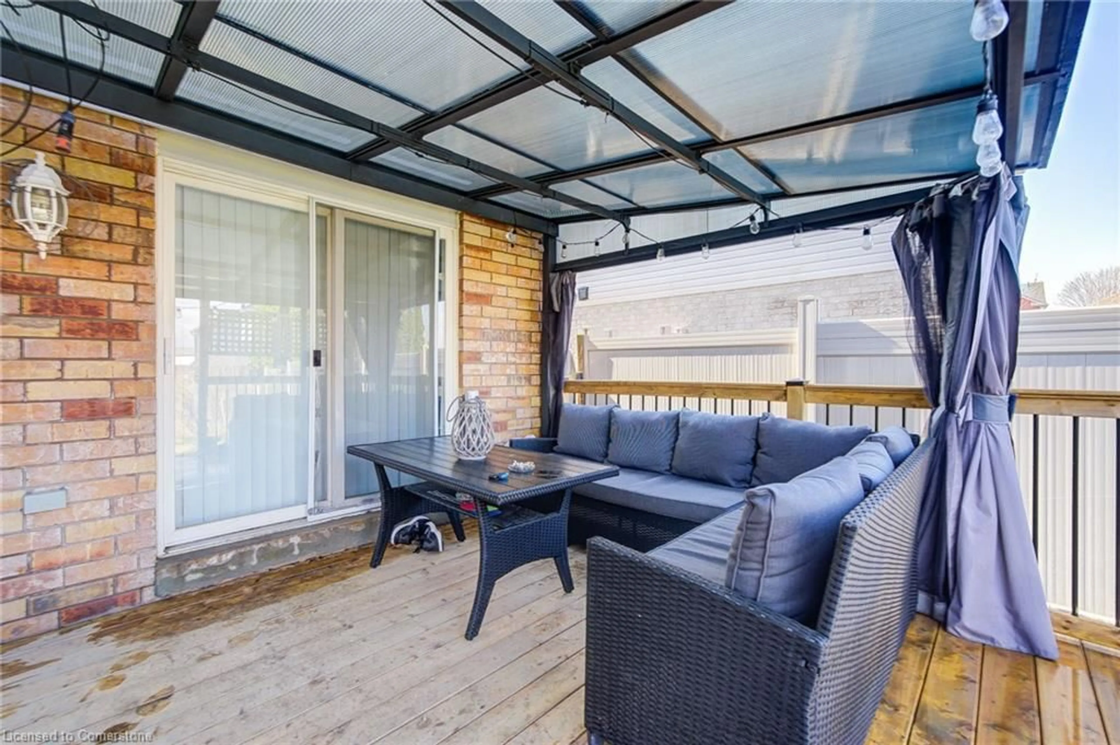 Patio, street for 99 Flockhart Rd, Cambridge Ontario N1P 1G3
