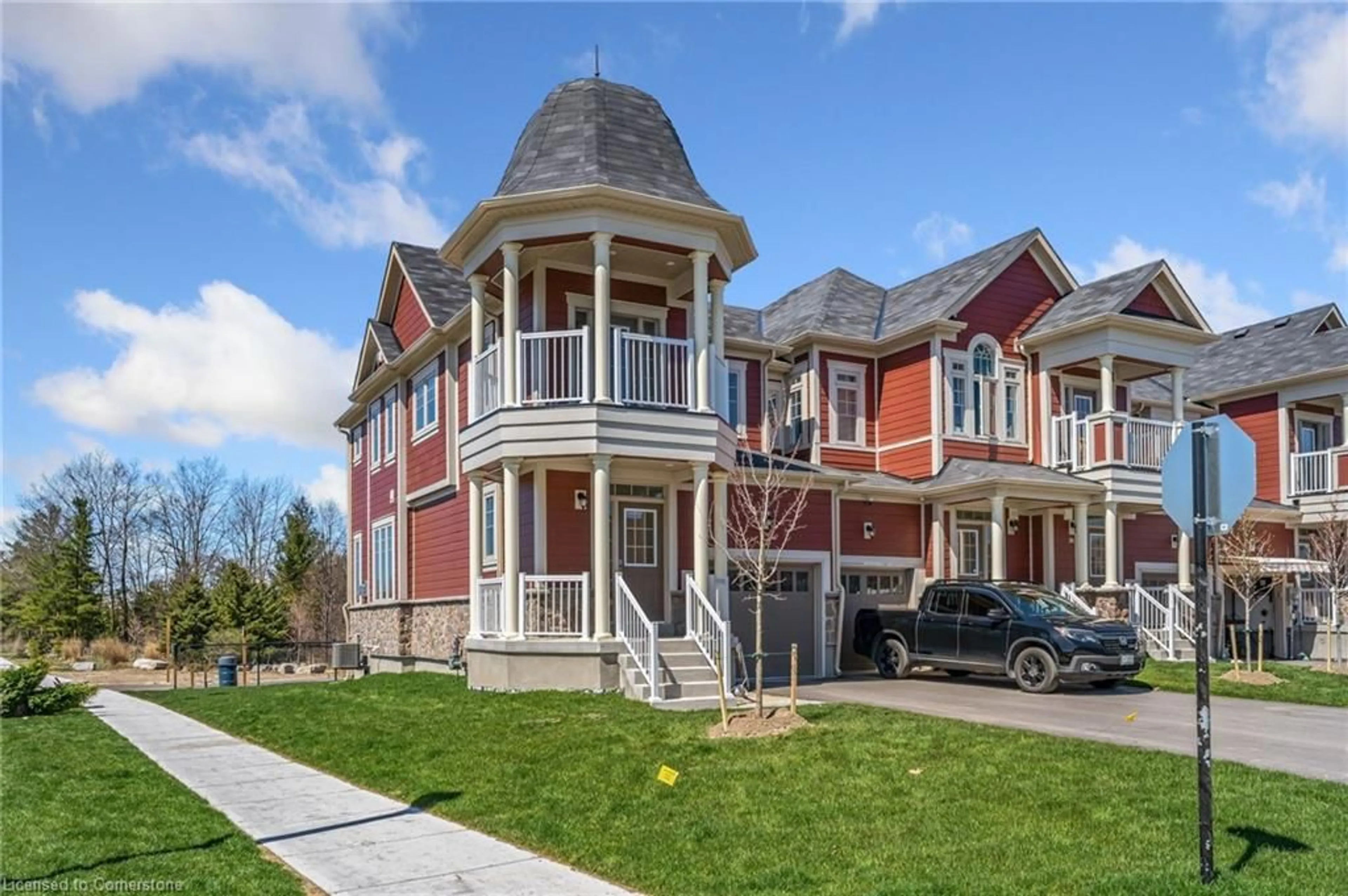 Home with vinyl exterior material, street for 42 Little River Cross, Wasaga Beach Ontario L9Z 0J9