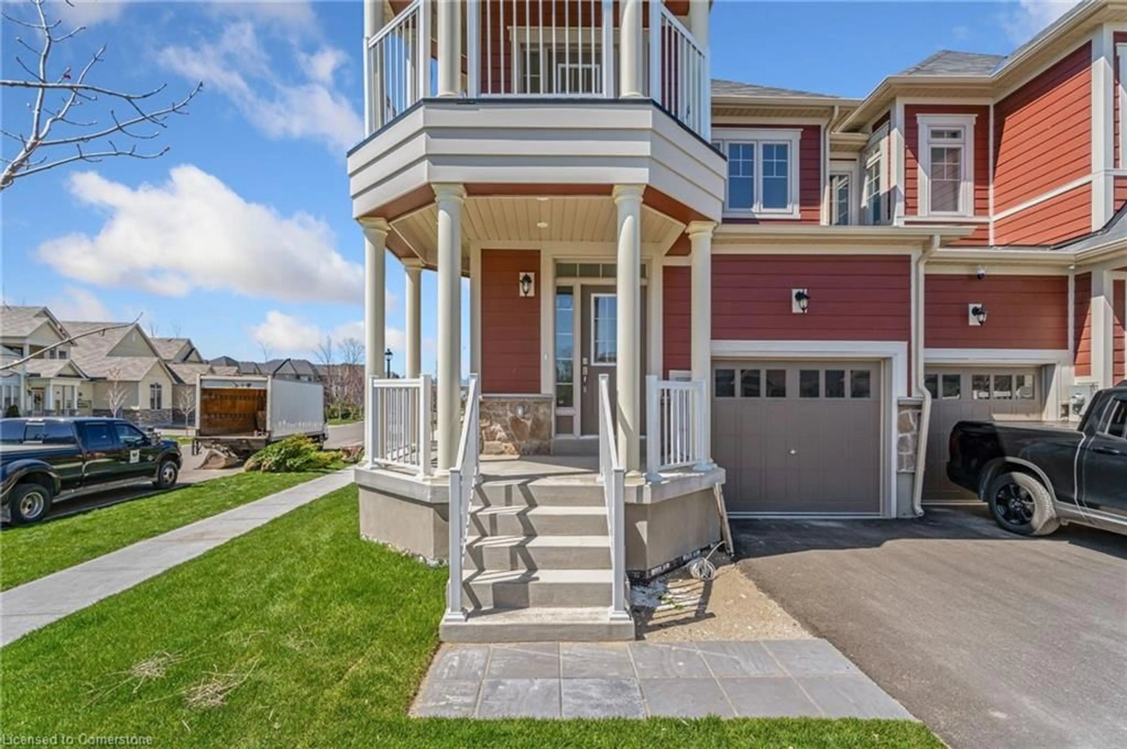 Home with vinyl exterior material, street for 42 Little River Cross, Wasaga Beach Ontario L9Z 0J9