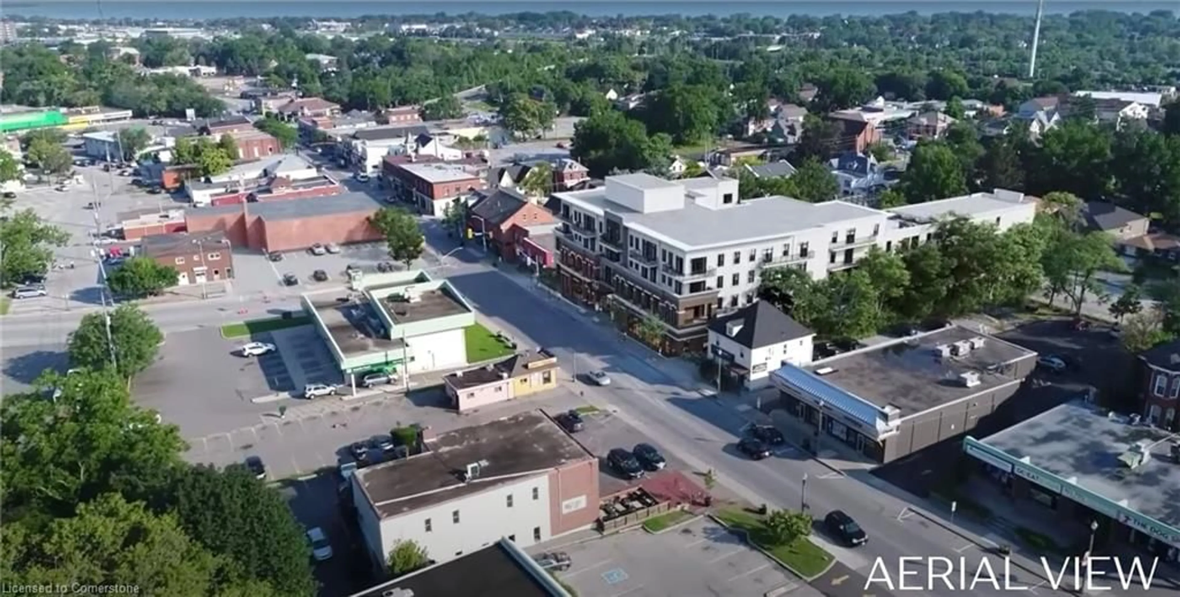 A pic from outside/outdoor area/front of a property/back of a property/a pic from drone, street for 21 Main St #322, Grimsby Ontario L3M 1M7