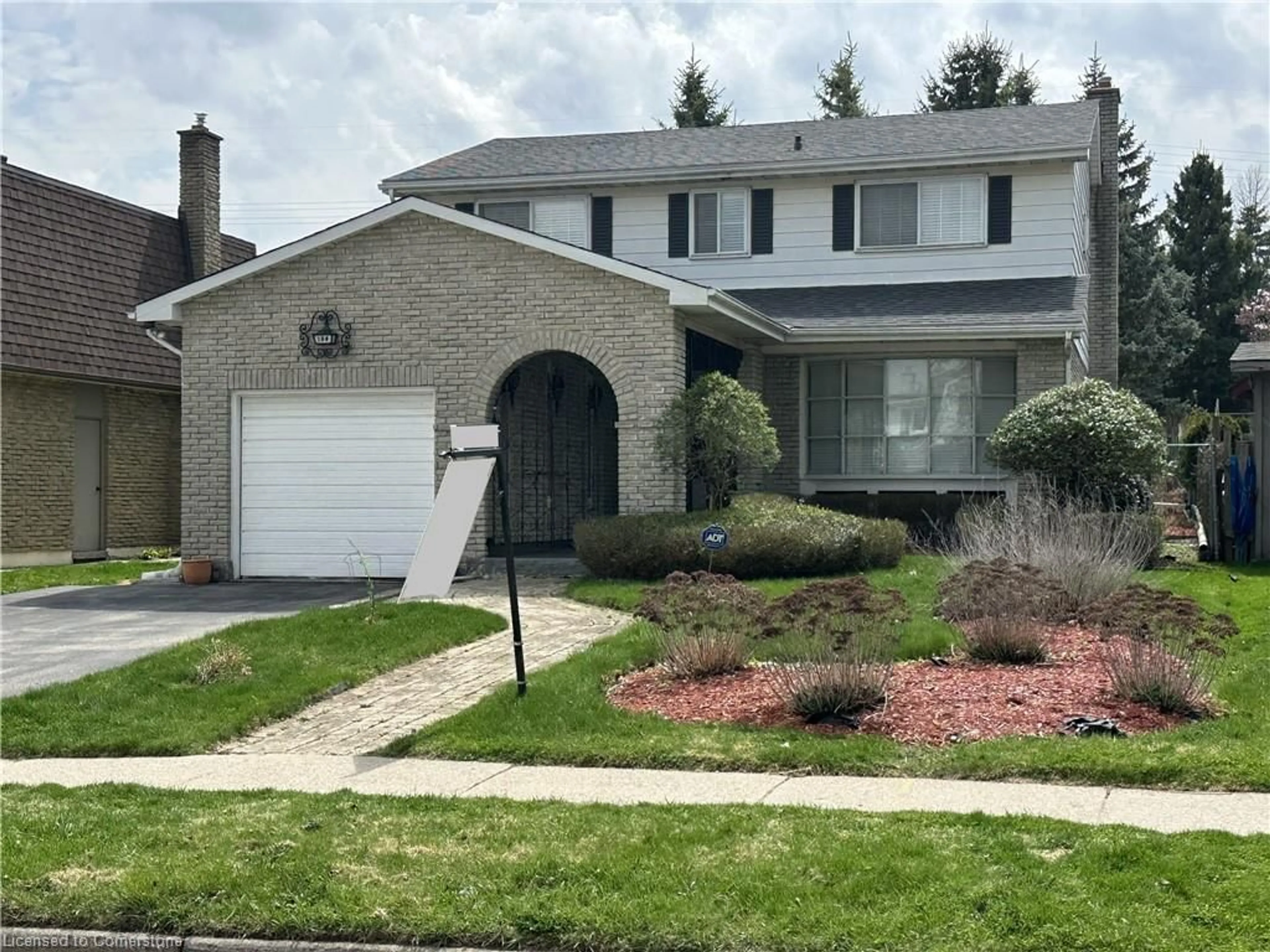 Home with brick exterior material, street for 184 Forestwood Dr, Kitchener Ontario N2N 1B8
