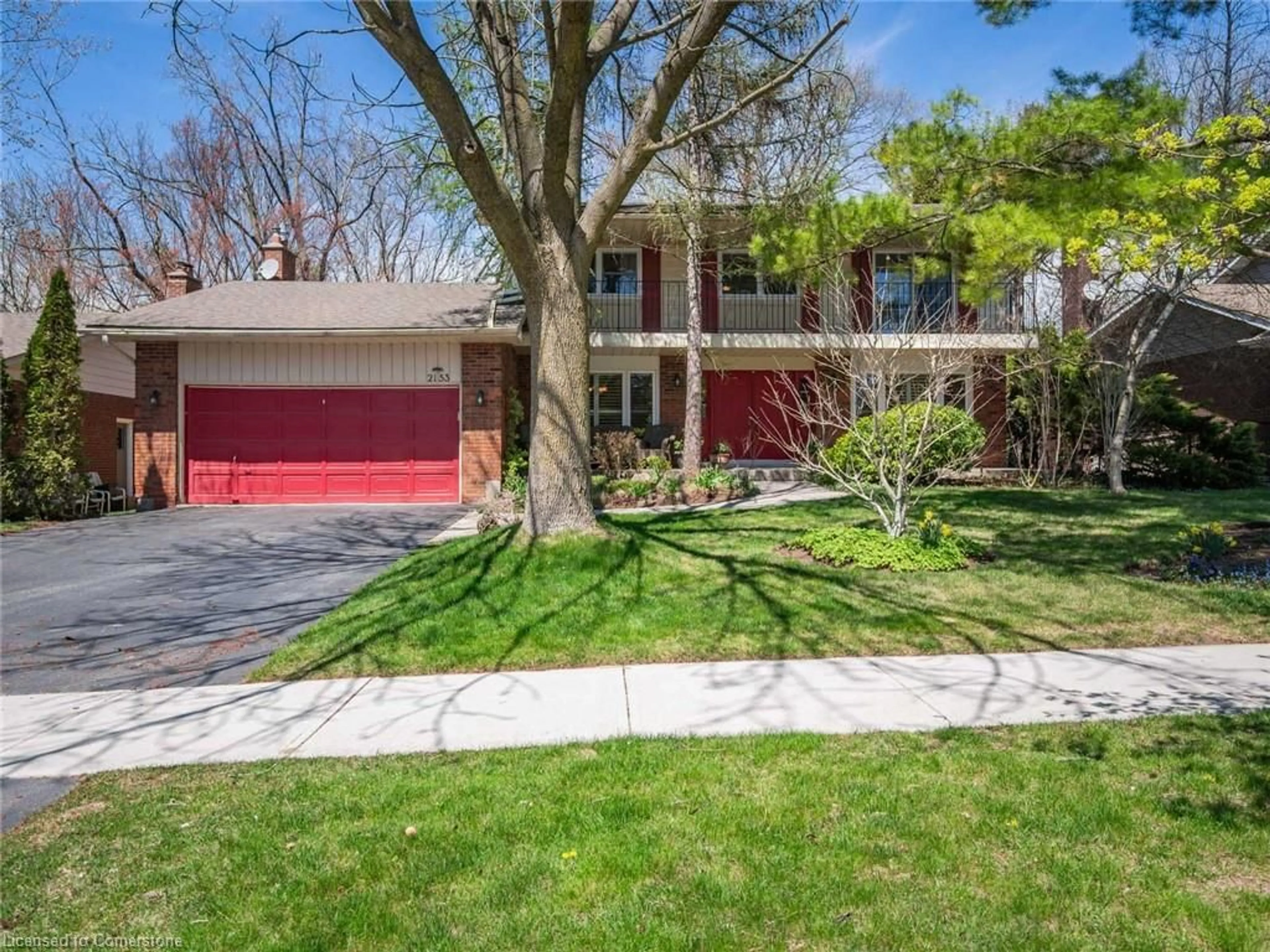 Home with brick exterior material, street for 2153 Devon Rd, Oakville Ontario L6J 5M1