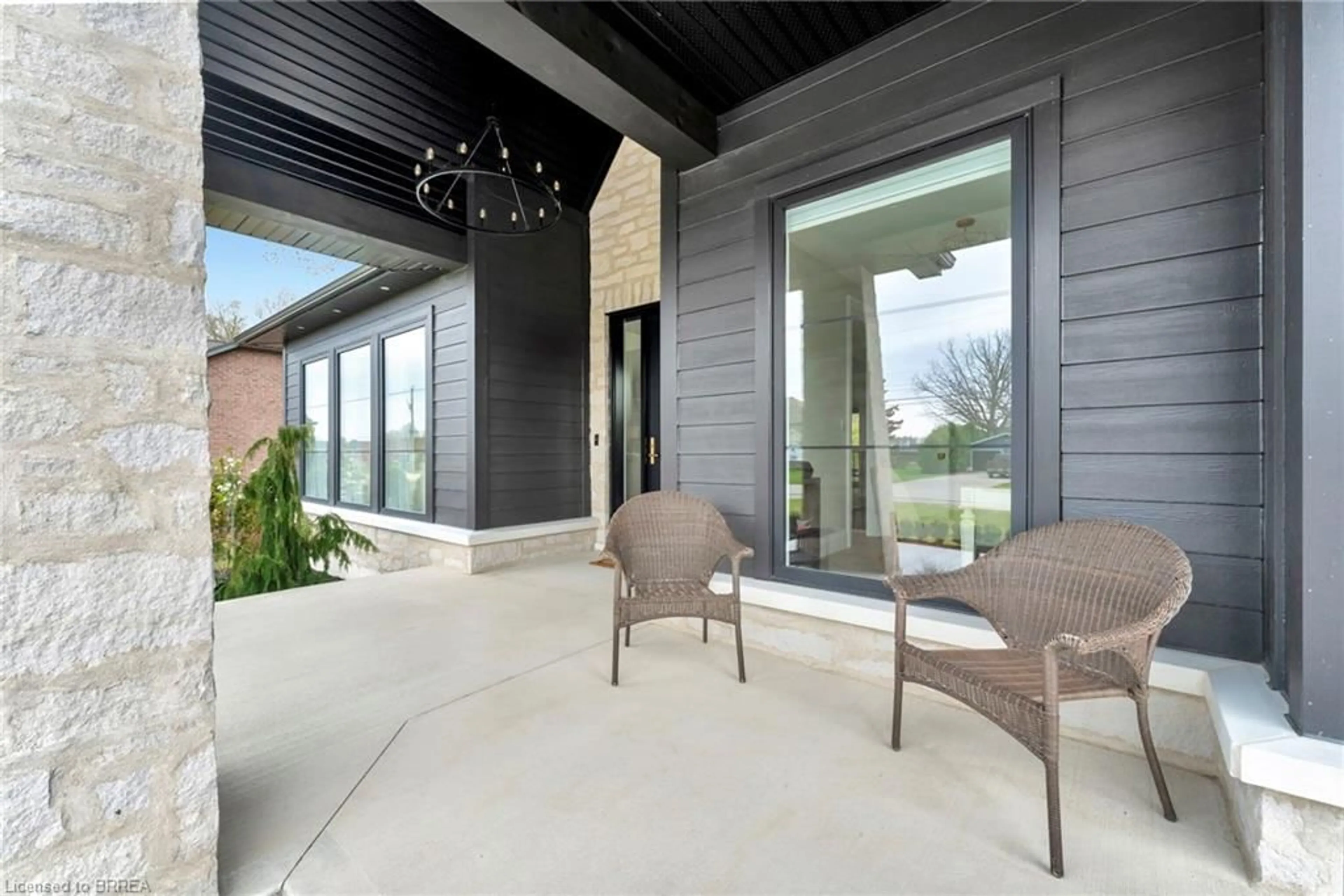 Patio, unknown for 1019 Norfolk County Road 21 Rd, Norfolk County Ontario N4B 2W4