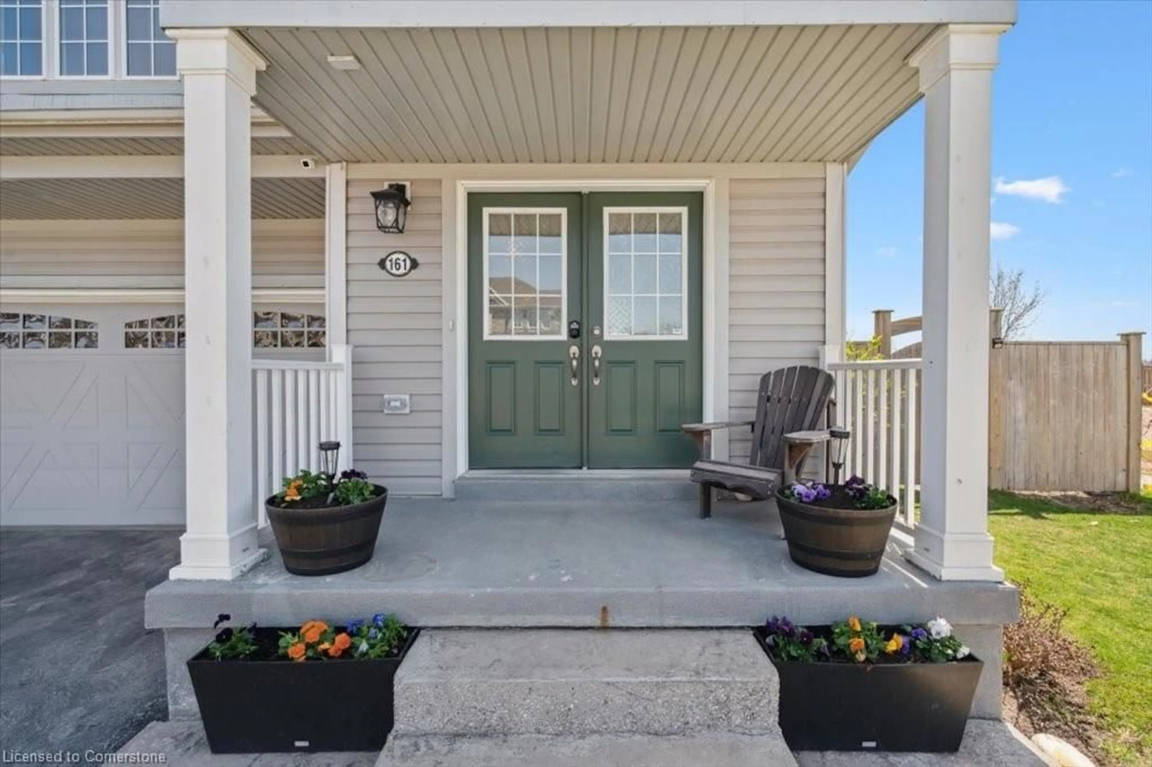 Indoor entryway for 161 Starlight Ave, Breslau Ontario N0B 1M0