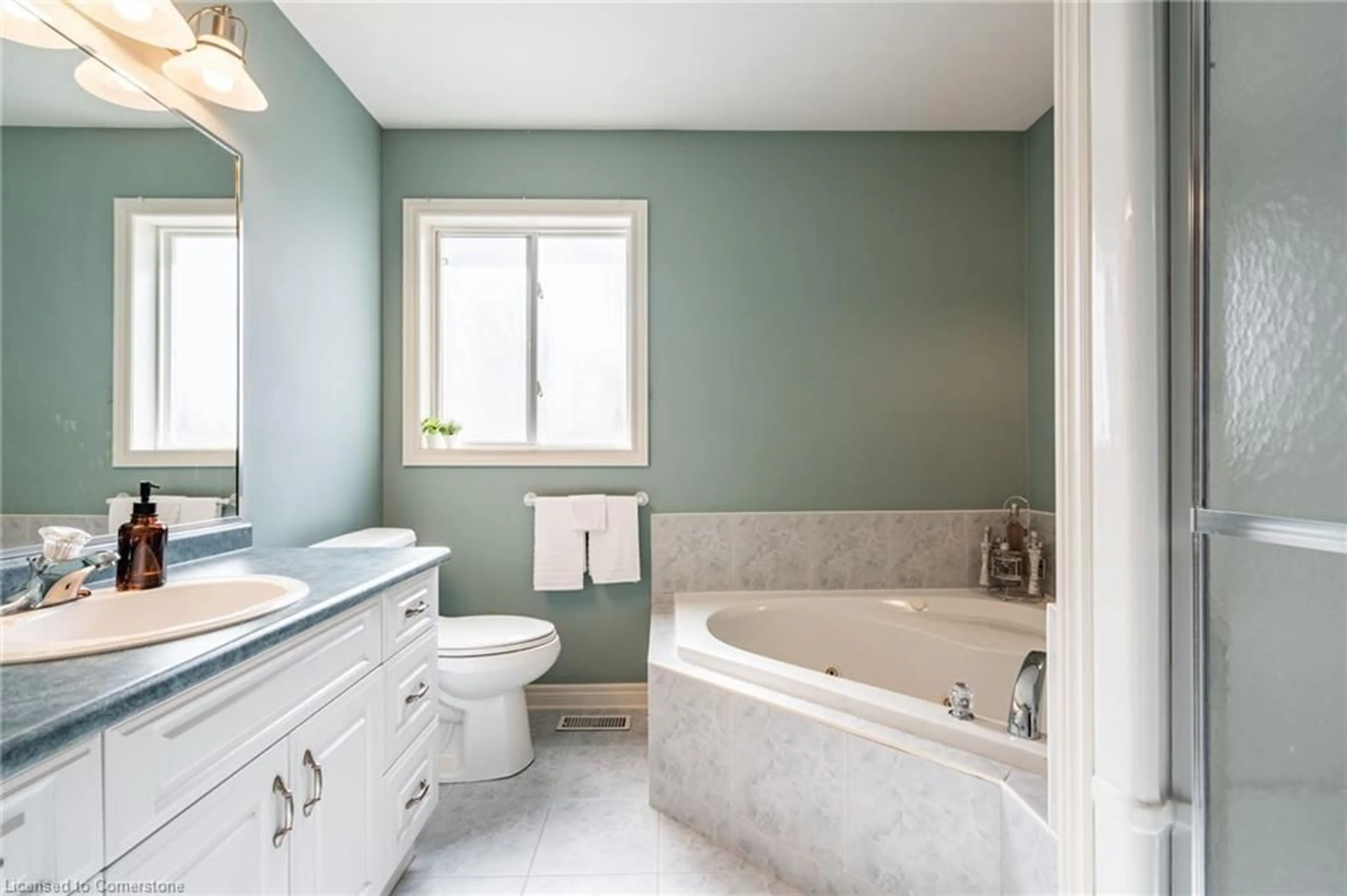 Contemporary bathroom, ceramic/tile floor for 8503 Greenfield Cres, Niagara Falls Ontario L2H 3J8