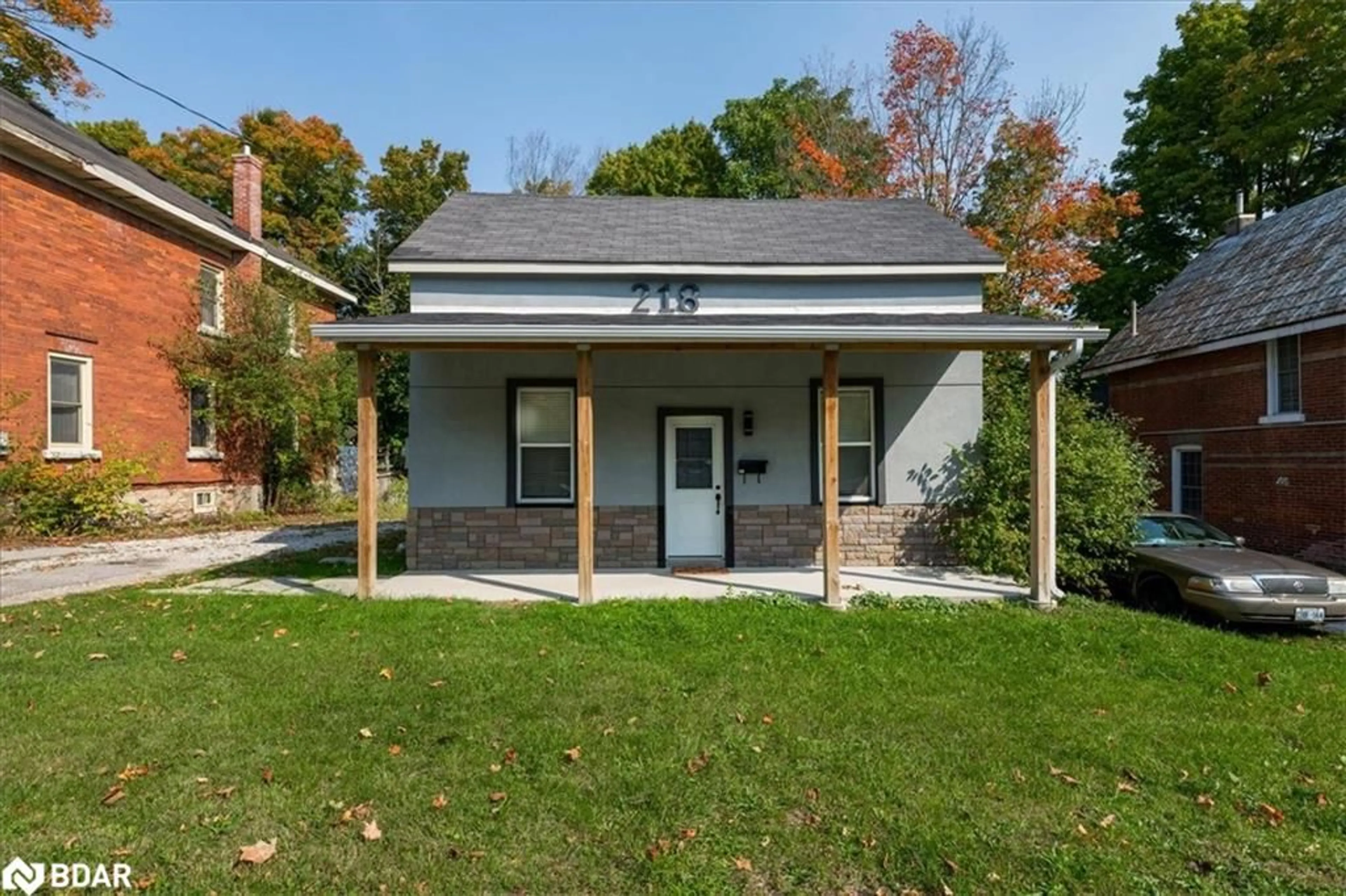 Unknown for 218 West St, Orillia Ontario L3V 5L8