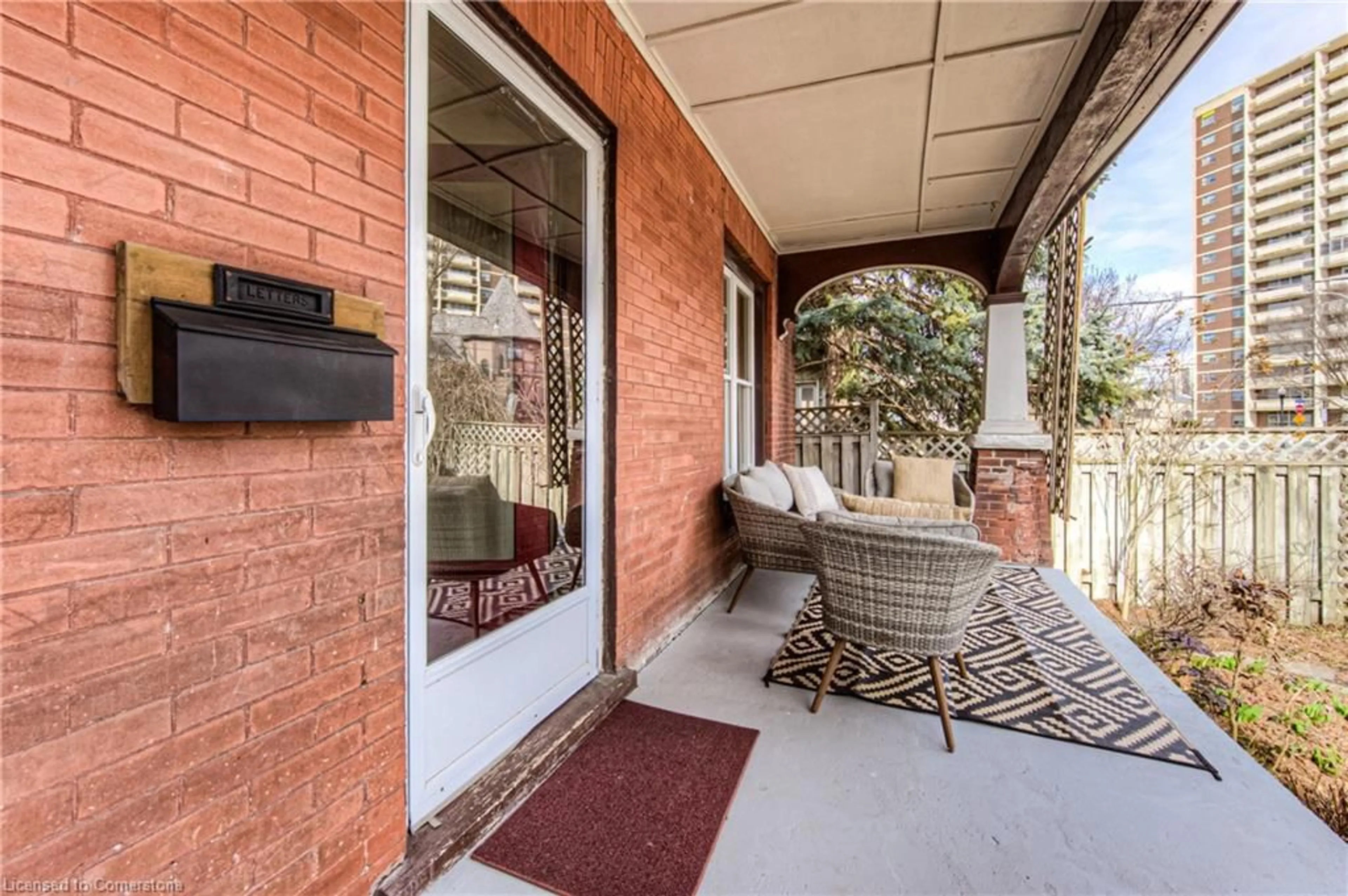 Patio, street for 60 Francis St, Kitchener Ontario N2H 5B5