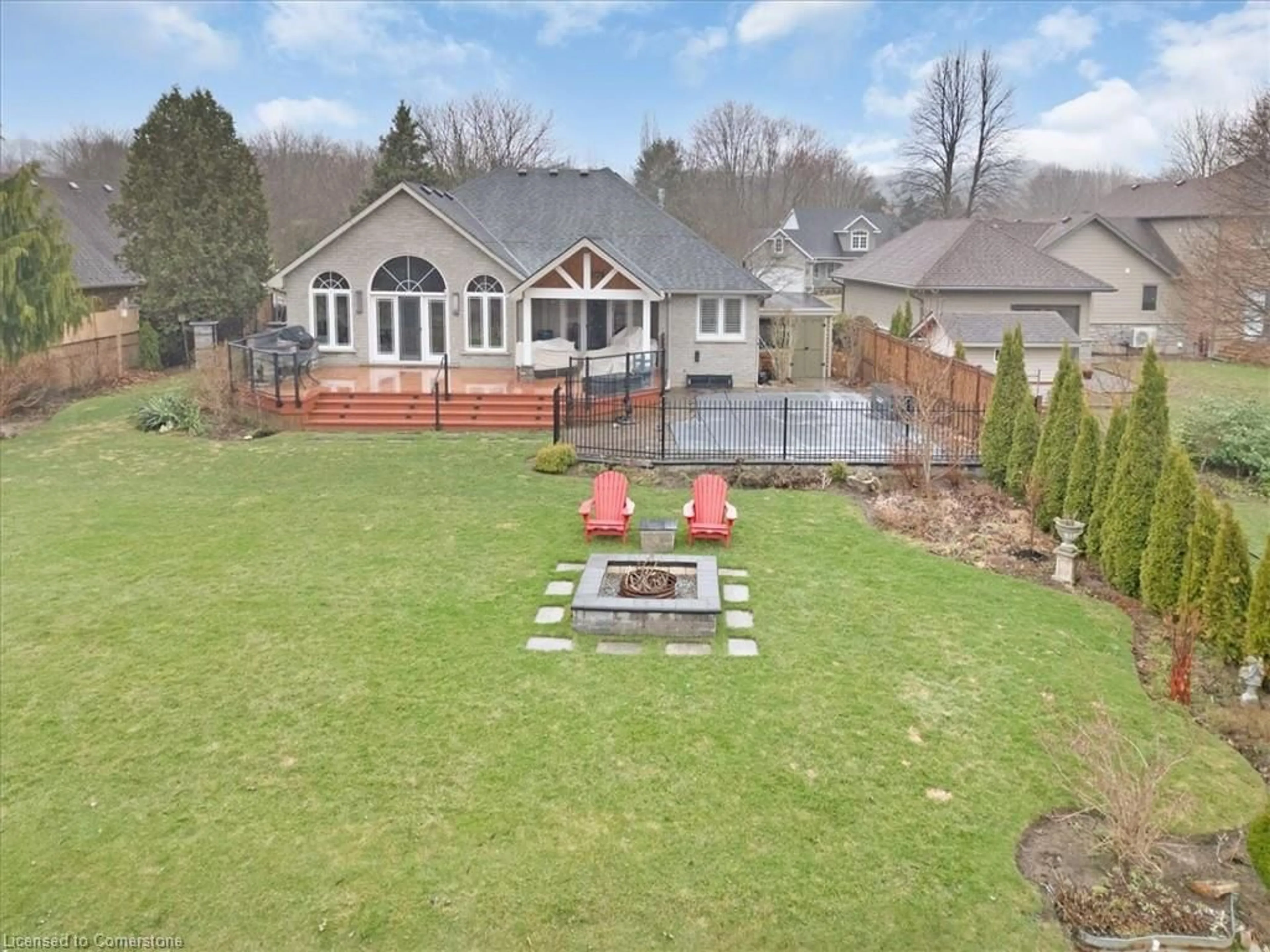 A pic from outside/outdoor area/front of a property/back of a property/a pic from drone, mountain view for 10 Kerr Shaver Terr, Brantford Ontario N3T 6H7