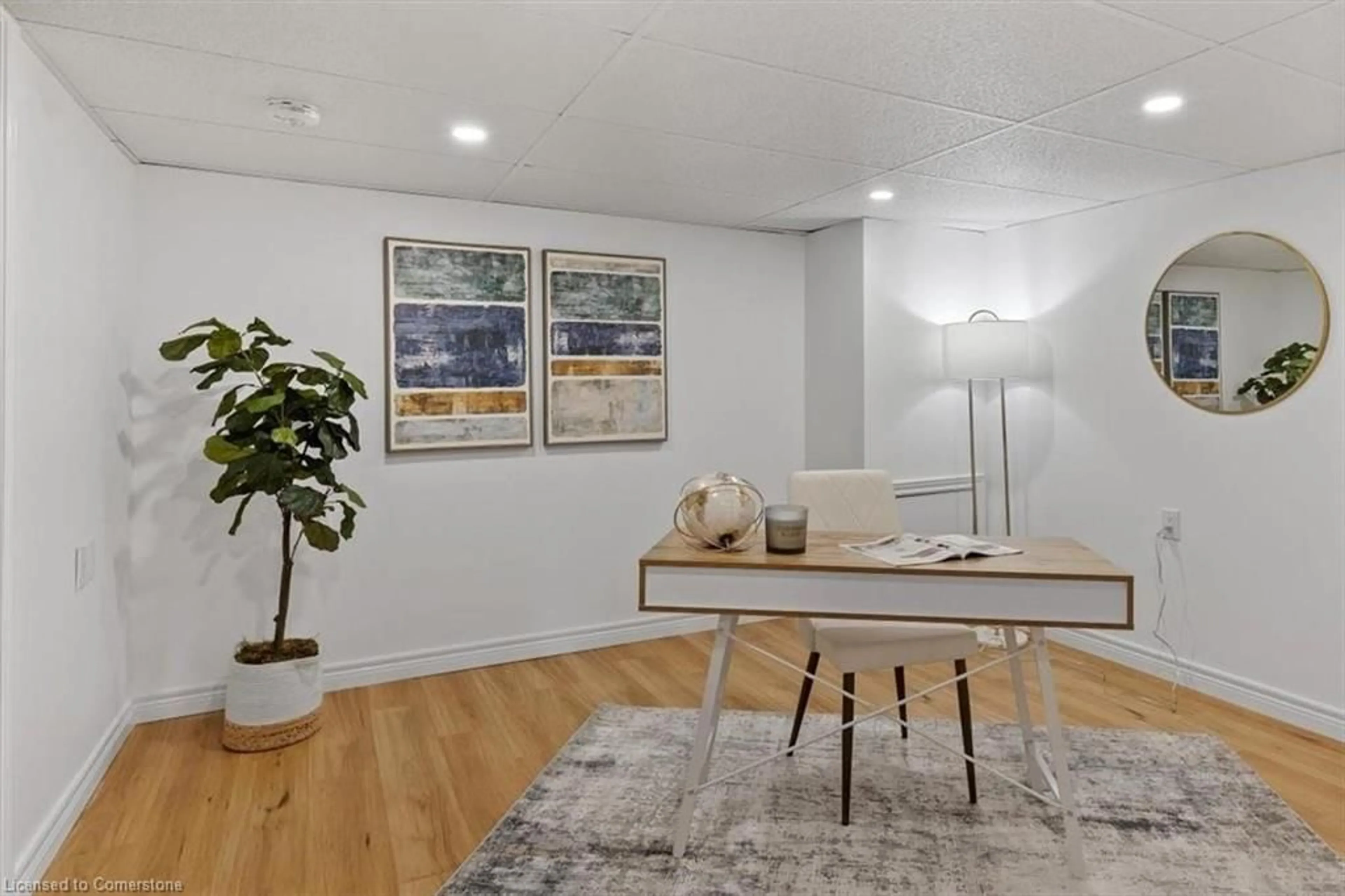 A pic of a room for 301 Carlow Rd #11, Port Stanley Ontario N5L 1B3
