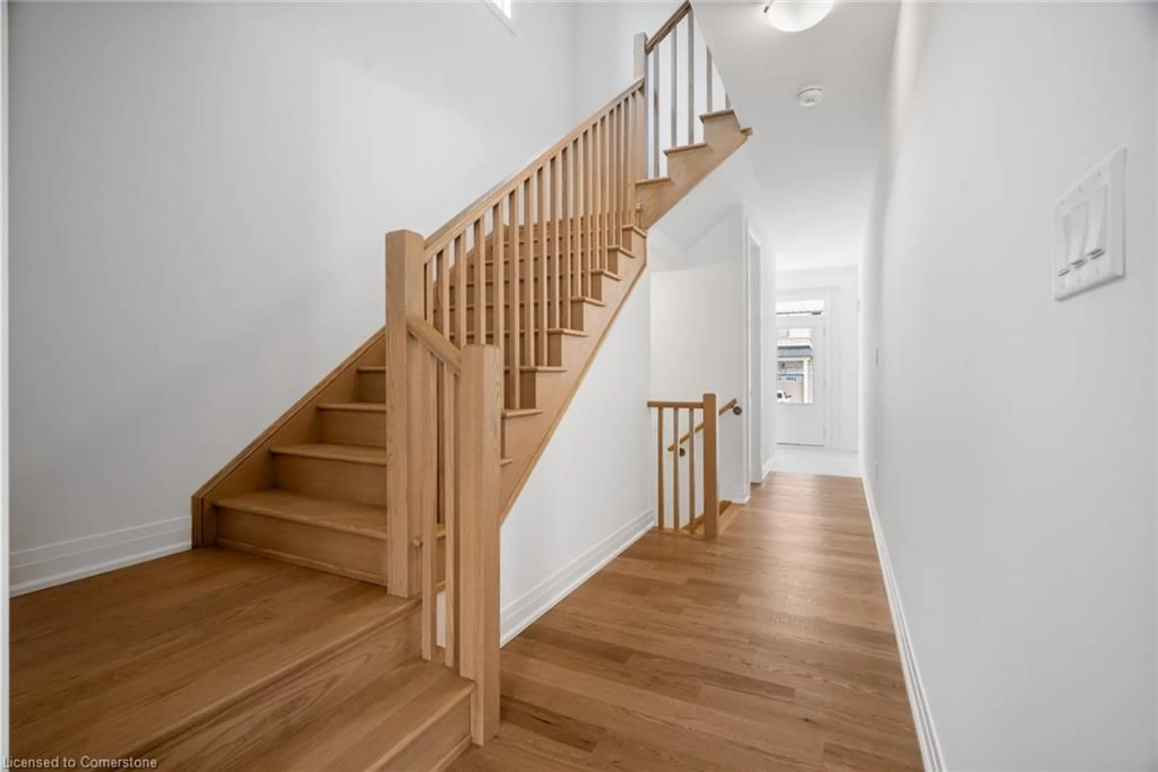Stairs for 14 Aster Woods Dr, Caledon Ontario L7C 4N8