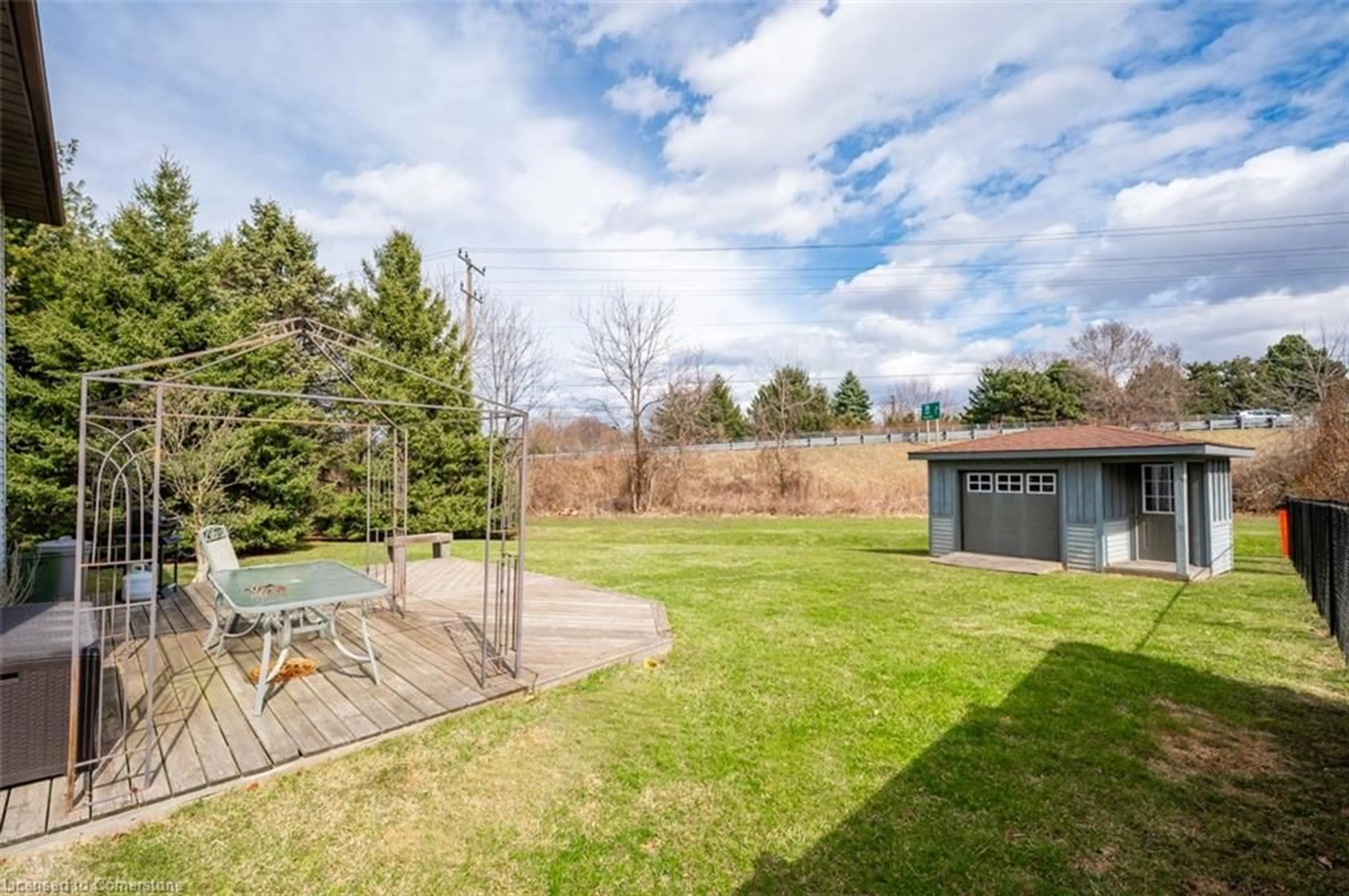 Patio, water/lake/river/ocean view for 39 Bloomsbury Crt, Ancaster Ontario L9G 4L6
