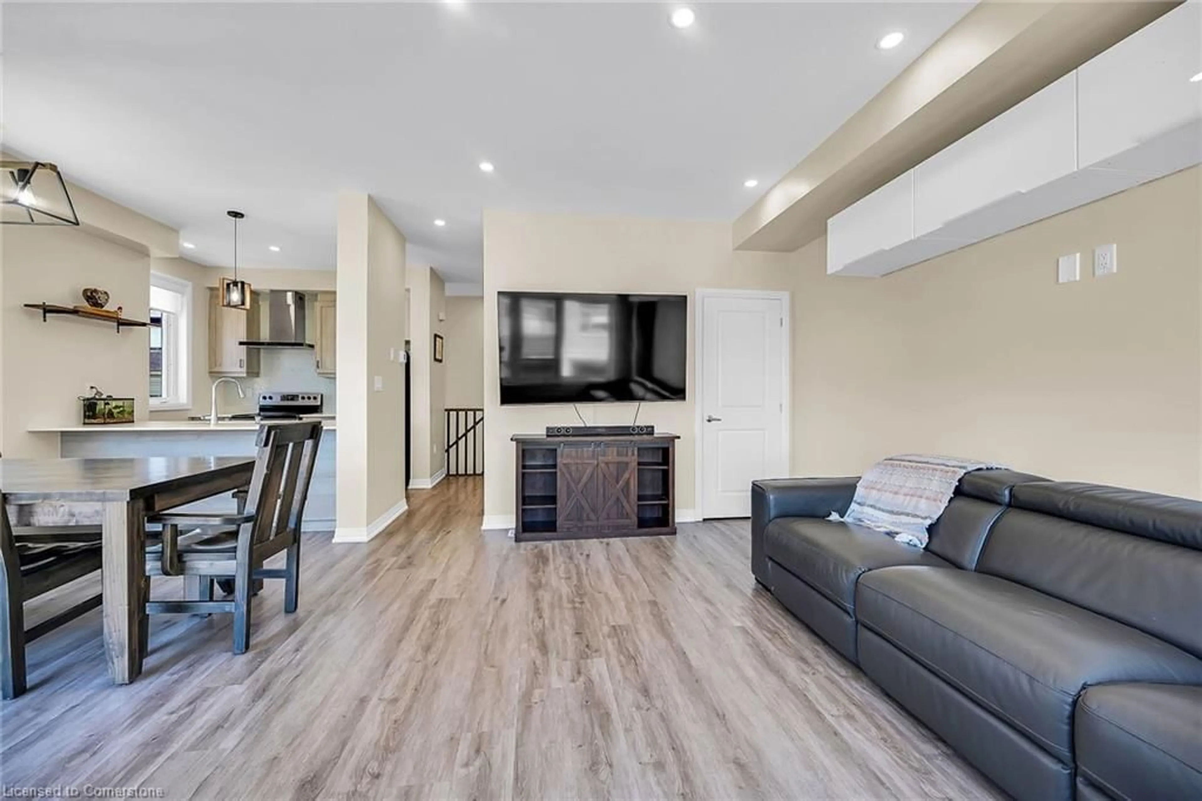 Open concept kitchen, unknown for 575 Woodward Ave #48, Hamilton Ontario L8H 6P2