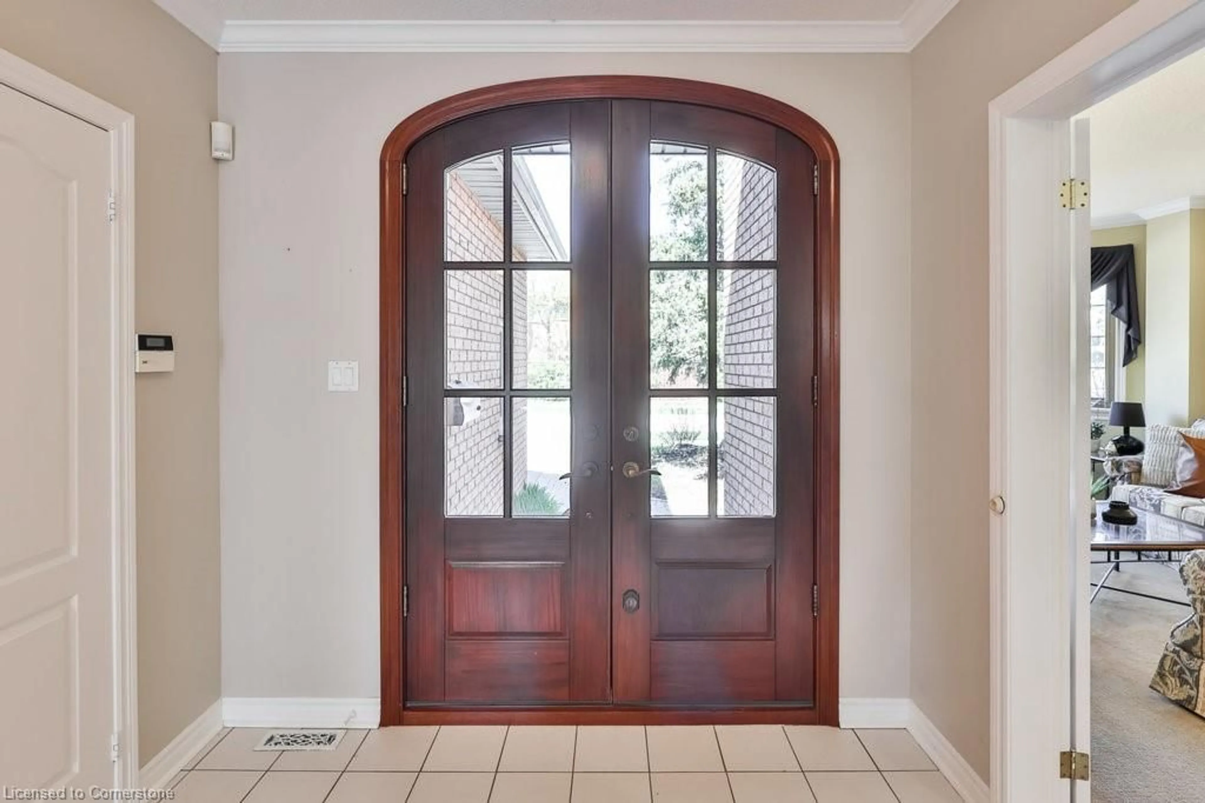 Indoor entryway for 391 March Cres, Oakville Ontario L6H 5X7