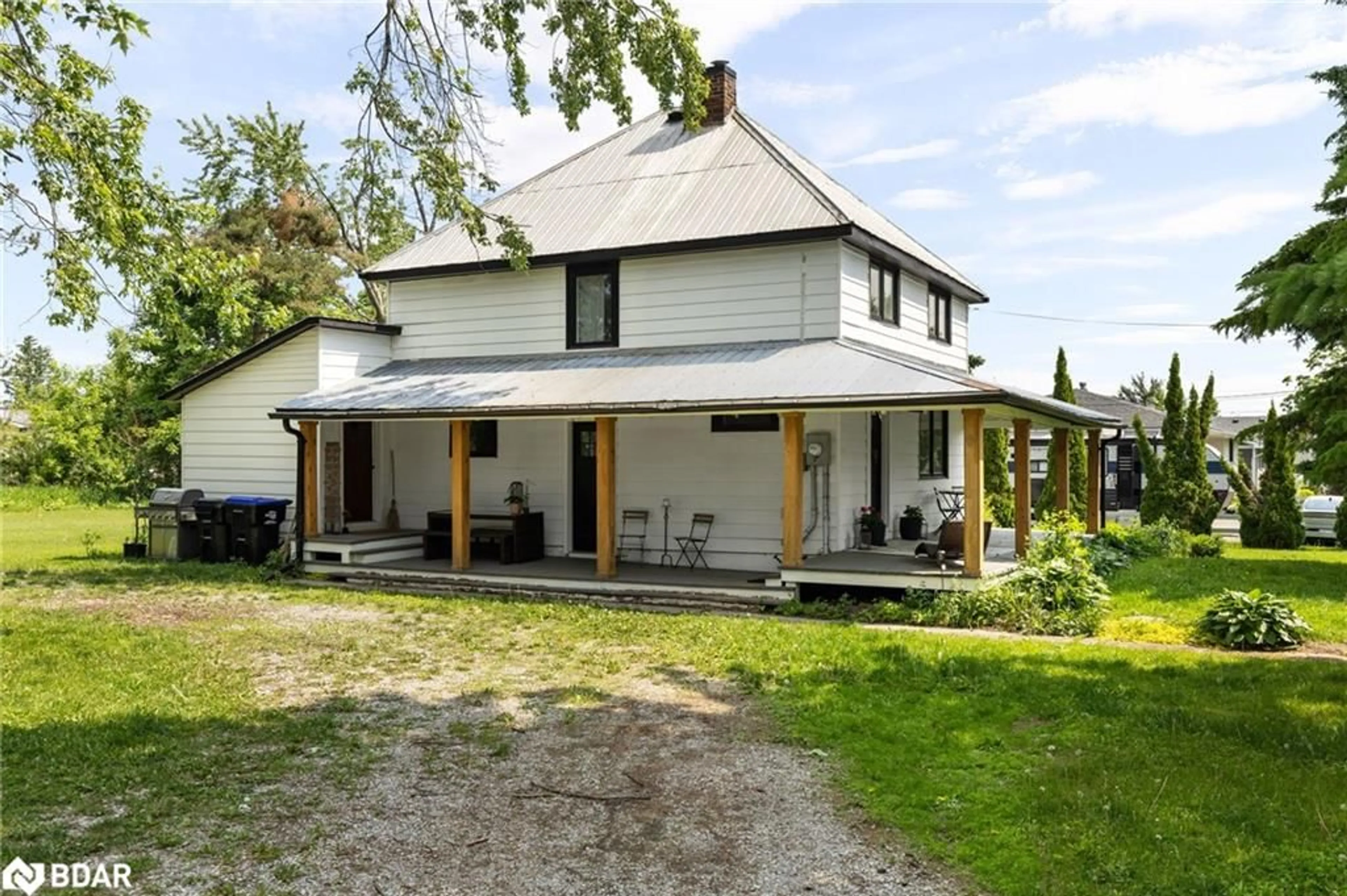 A pic from outside/outdoor area/front of a property/back of a property/a pic from drone, building for 1866 Warminster Side Road, Warminster Ontario L0K 2G0