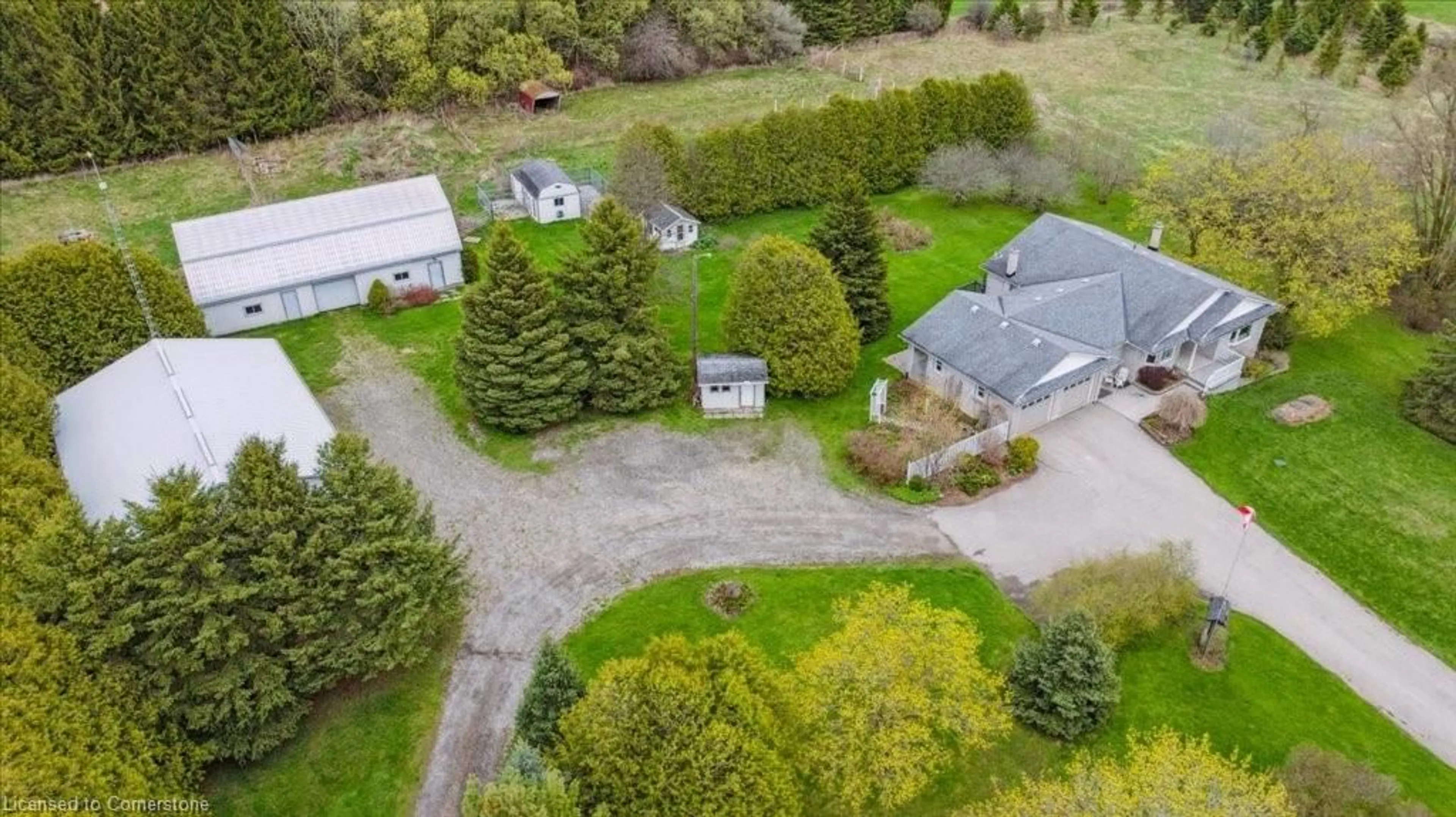 A pic from outside/outdoor area/front of a property/back of a property/a pic from drone, street for 5819 Wellington 7 Rd, Guelph/Eramosa Ontario N1H 6J2