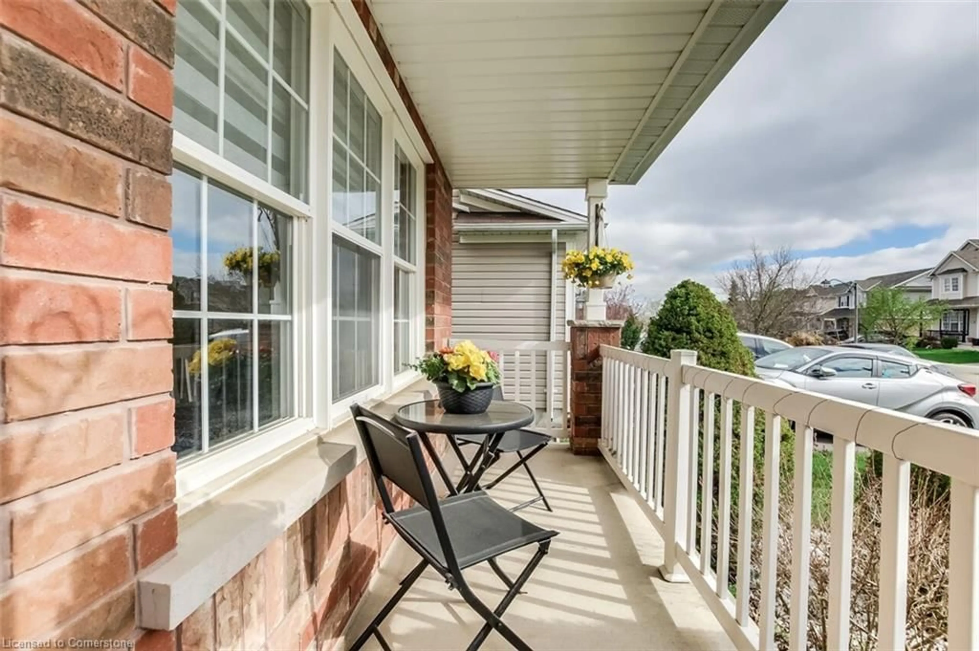Patio, water/lake/river/ocean view for 192 Osborn Ave, Brantford Ontario N3T 6S7