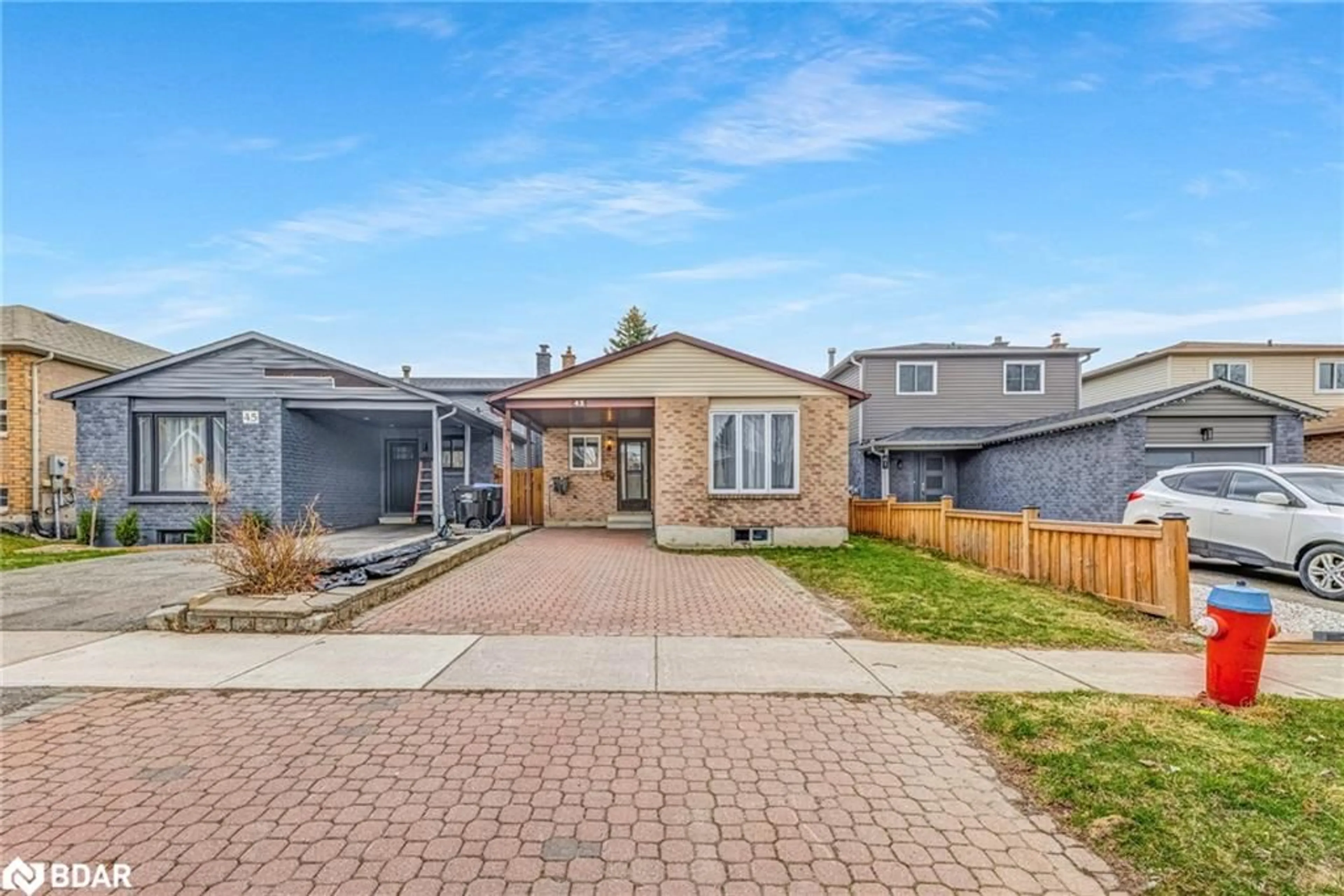 Home with brick exterior material, street for 43 Longview Dr, Bradford Ontario L3Z 2H4