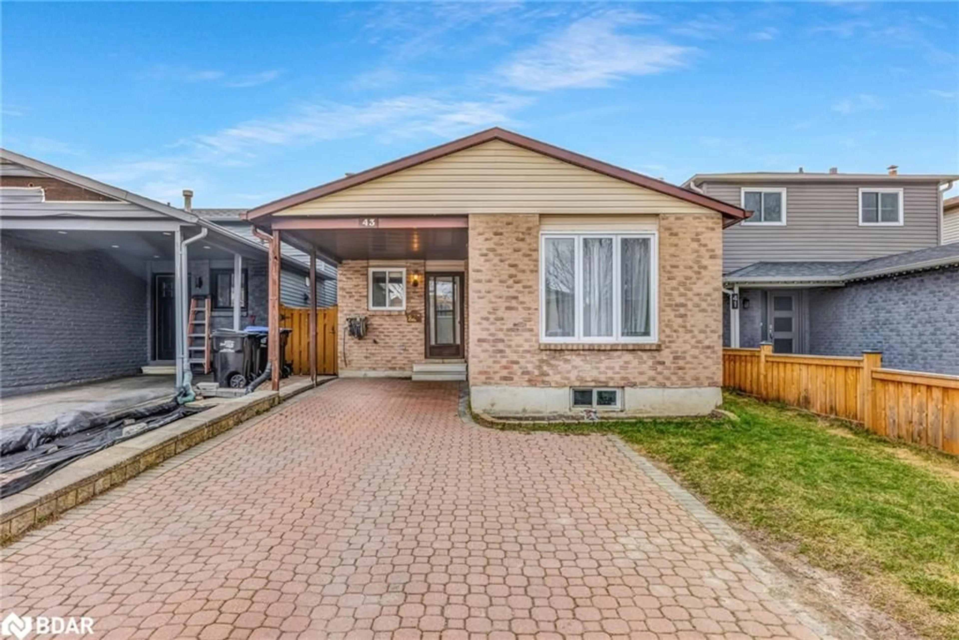 Home with brick exterior material, street for 43 Longview Dr, Bradford Ontario L3Z 2H4