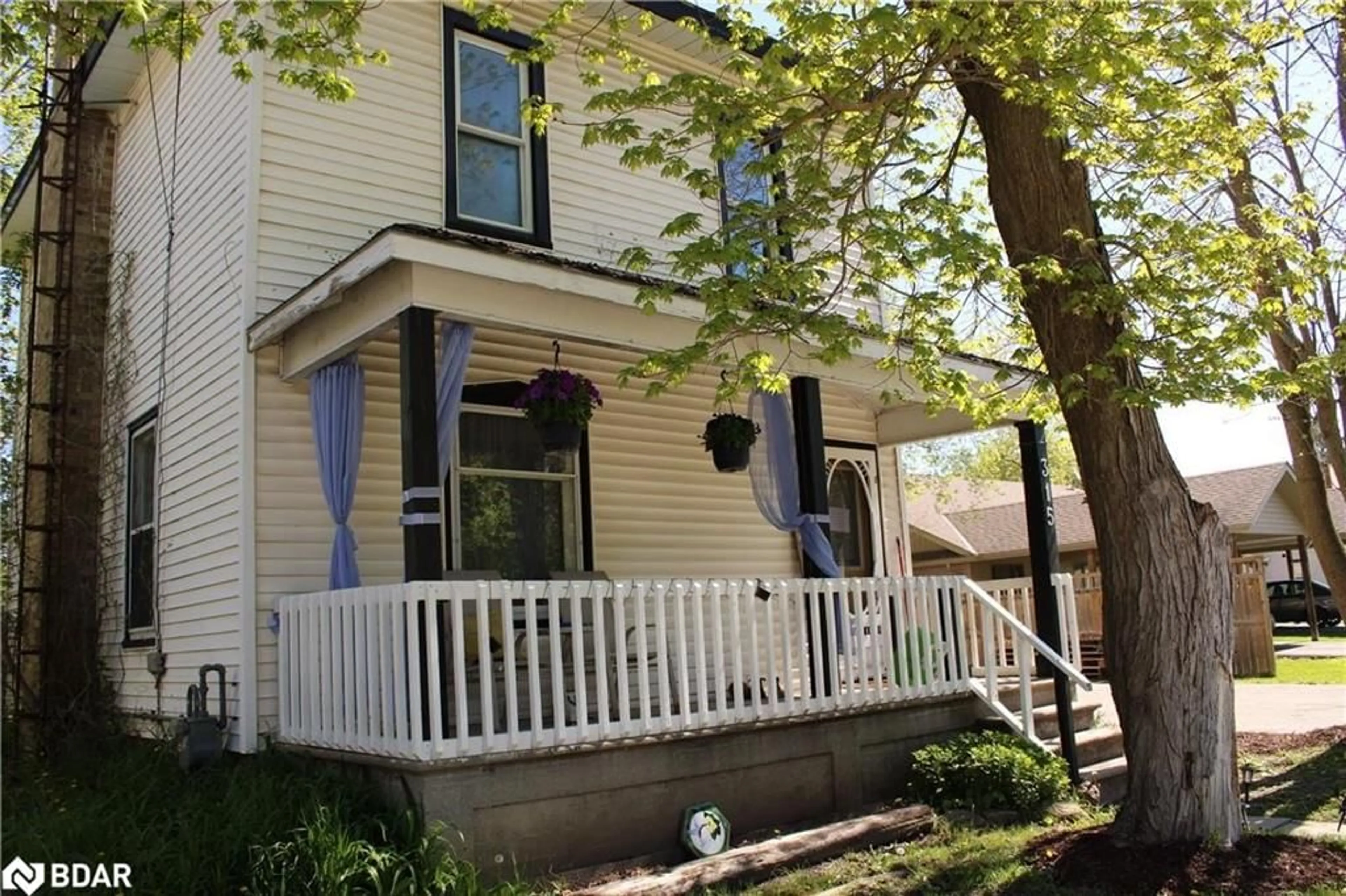 Home with vinyl exterior material, street for 315 Arthur St, Tweed Ontario K0K 3J0