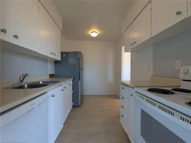 Additional property image - 1968 Main St Unit 1002