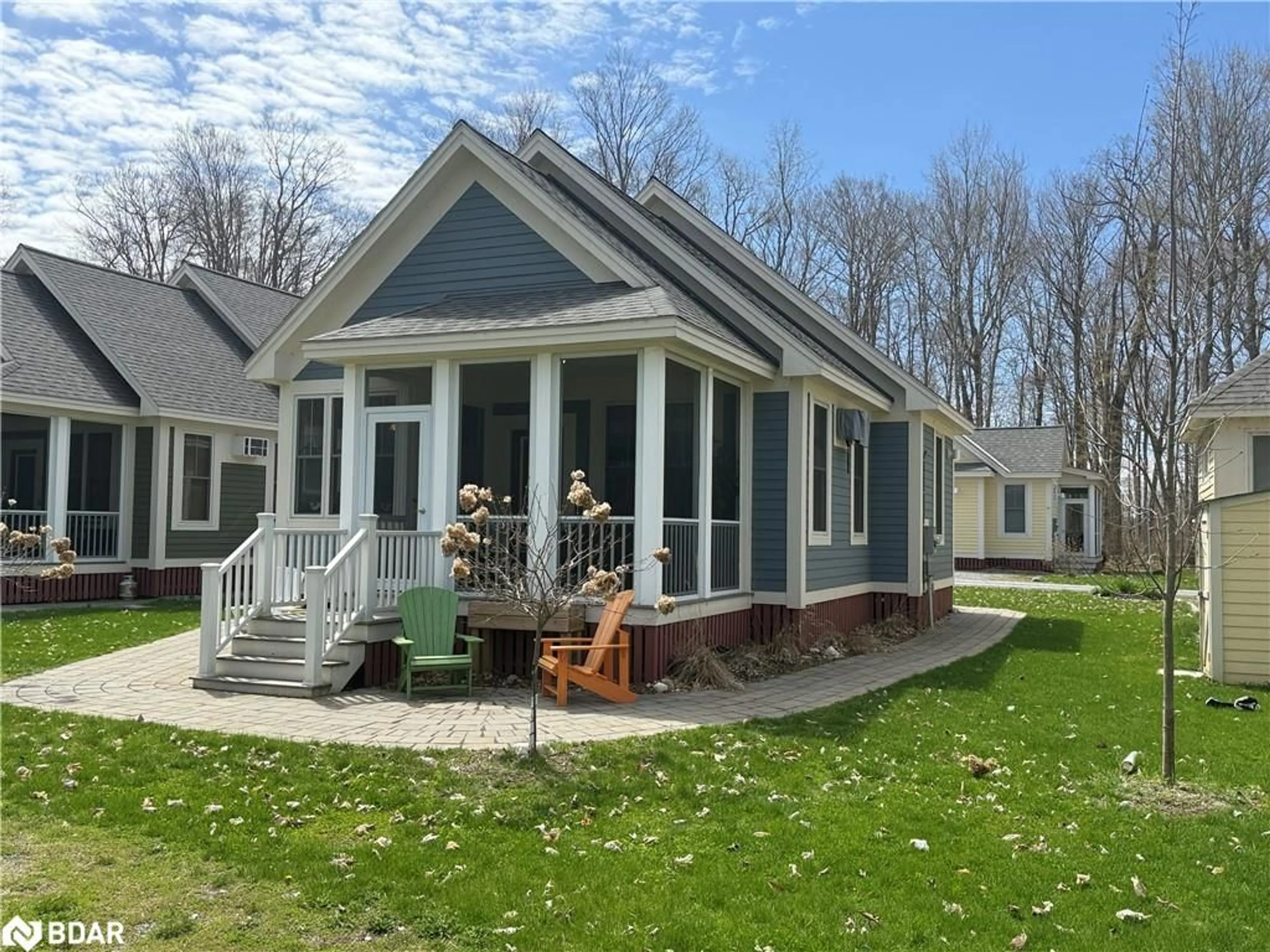 Home with vinyl exterior material, unknown for 17 Hollow Lane #222, Athol Ontario K0K 1P0