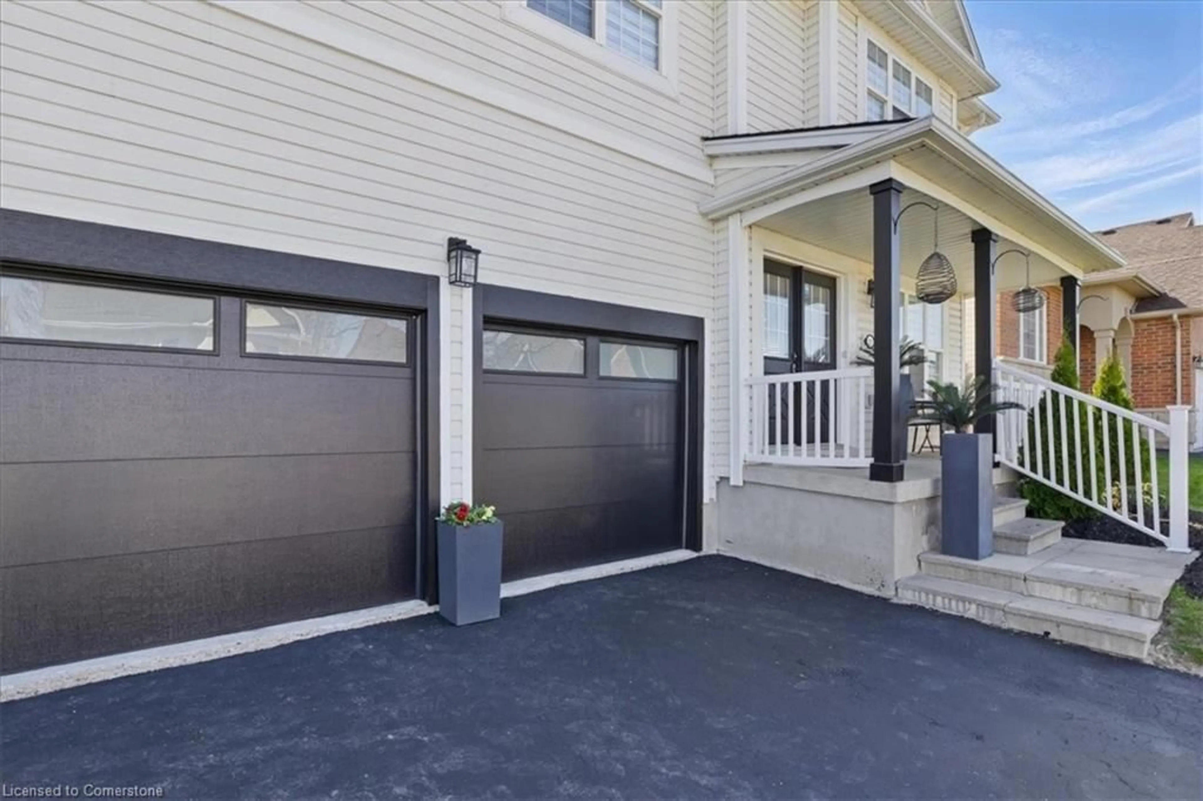 Unknown for 21 Draper St, Brantford Ontario N3T 6P8