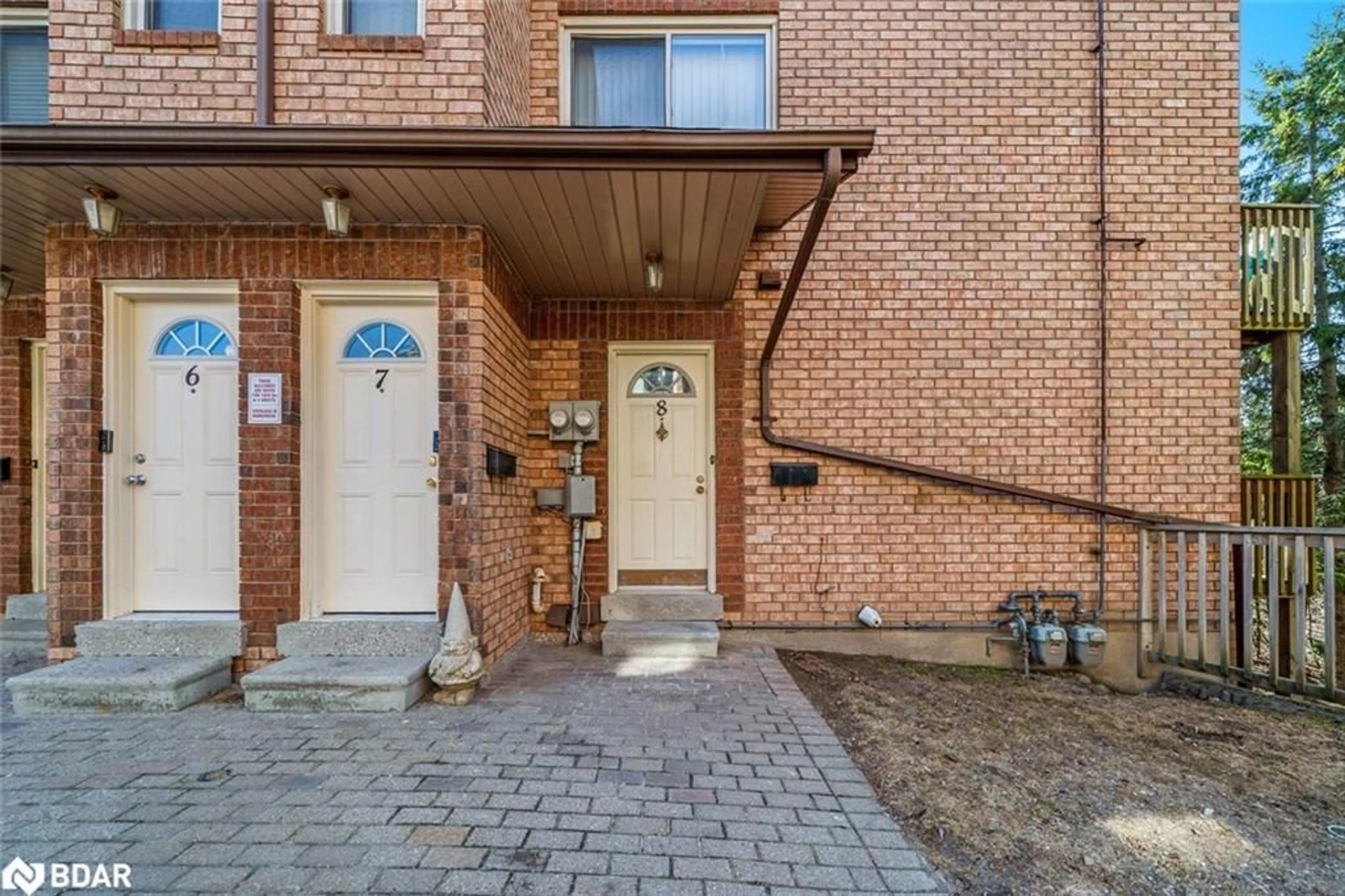 Home with brick exterior material, street for 13 Meadow Lane #8, Barrie Ontario L4N 6Z1