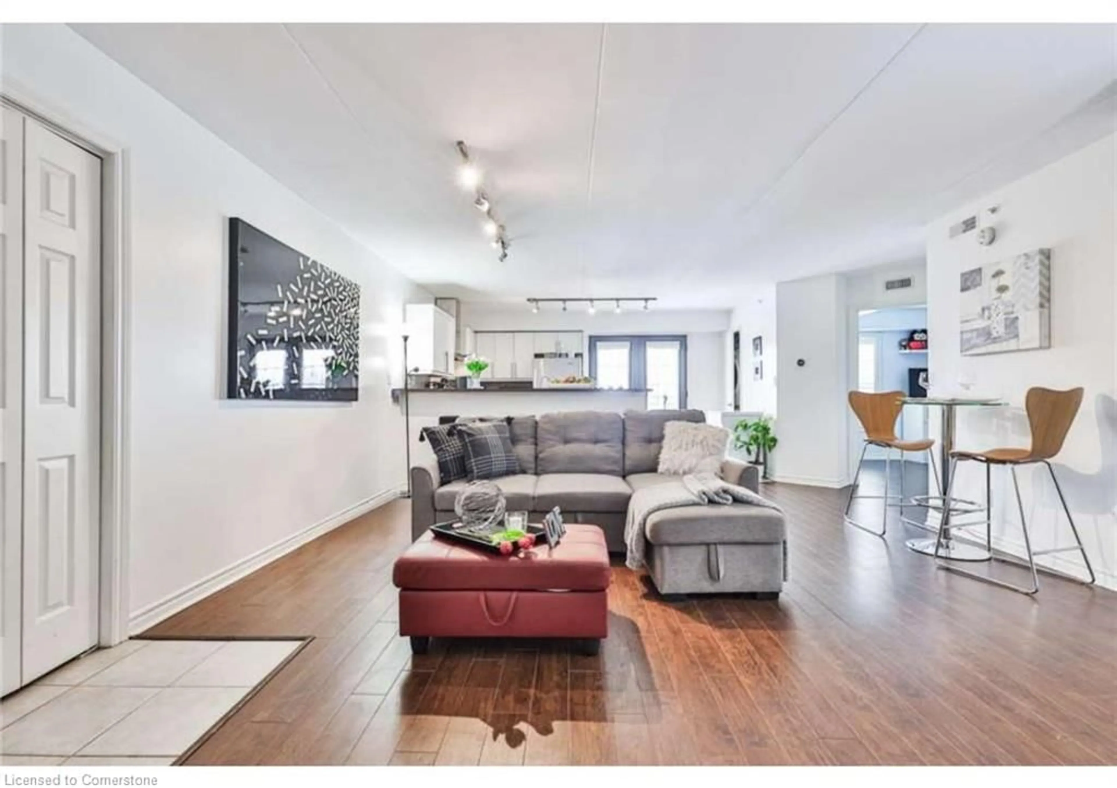 Living room with furniture, unknown for 1421 Walkers Line #215, Burlington Ontario L7M 4P4