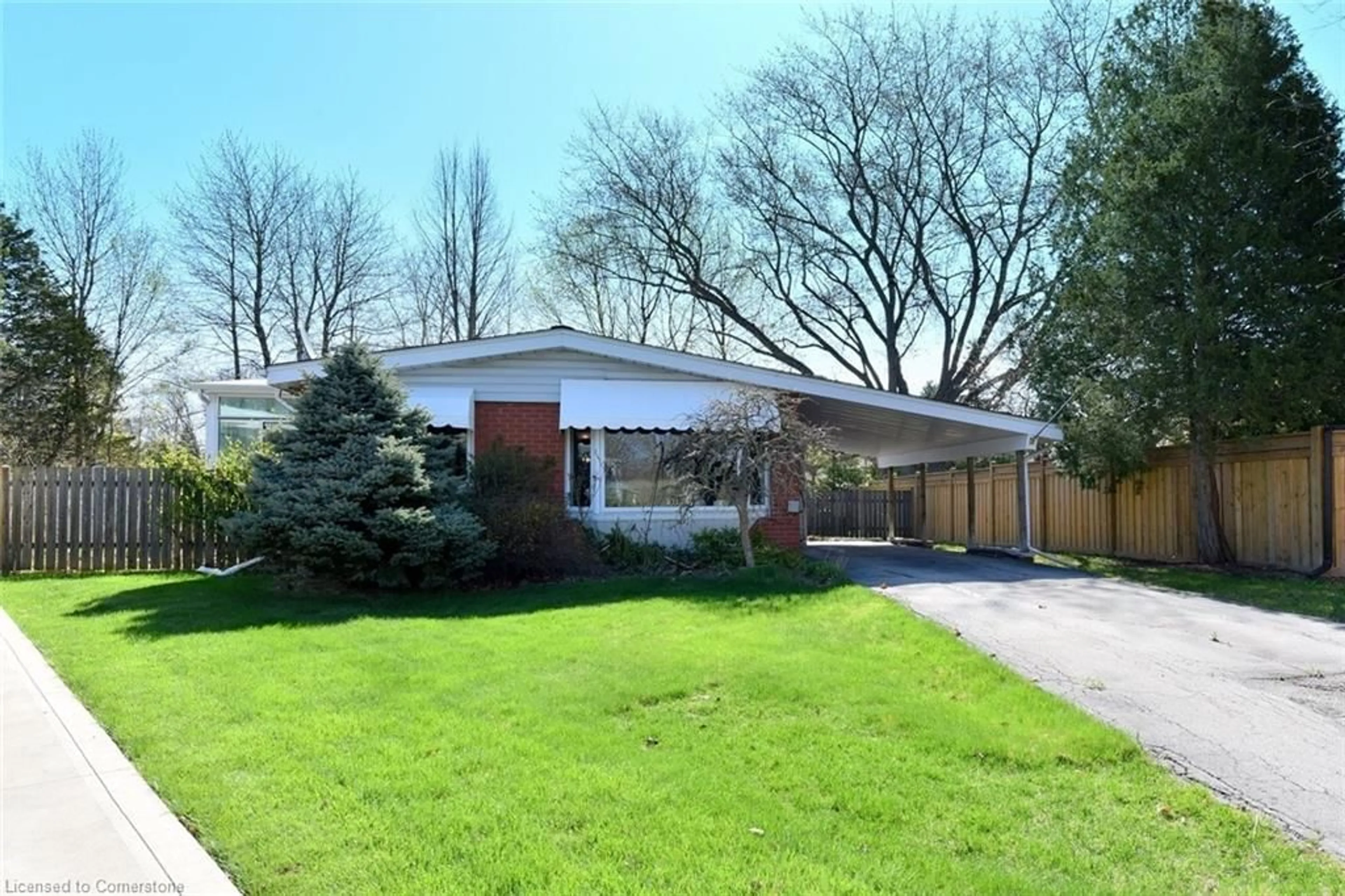 Home with brick exterior material, street for 21 Moonglow Pl, Dundas Ontario L9H 3R6