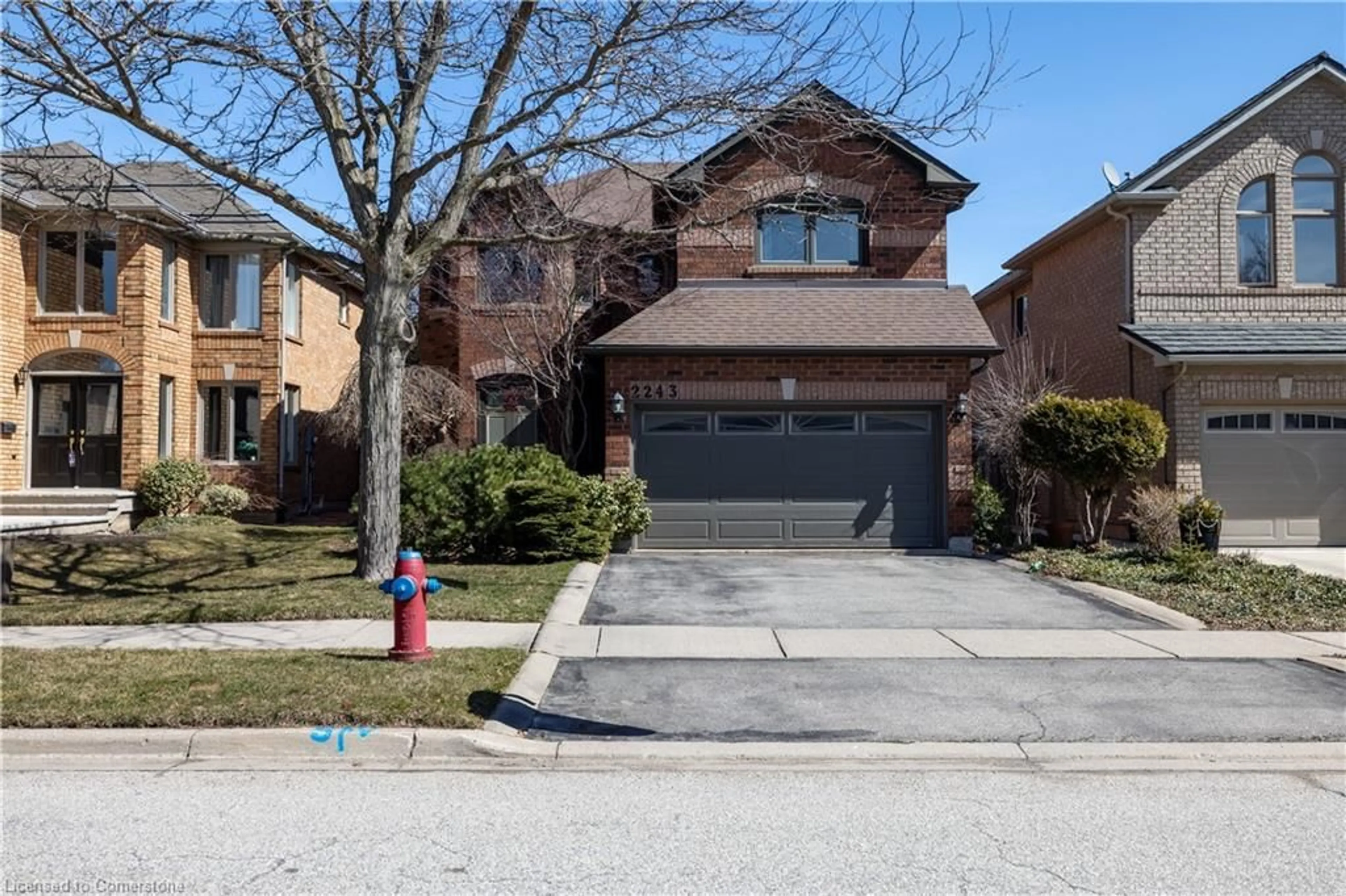 Home with brick exterior material, street for 2243 Vista Oak Rd, Oakville Ontario L6M 3L8