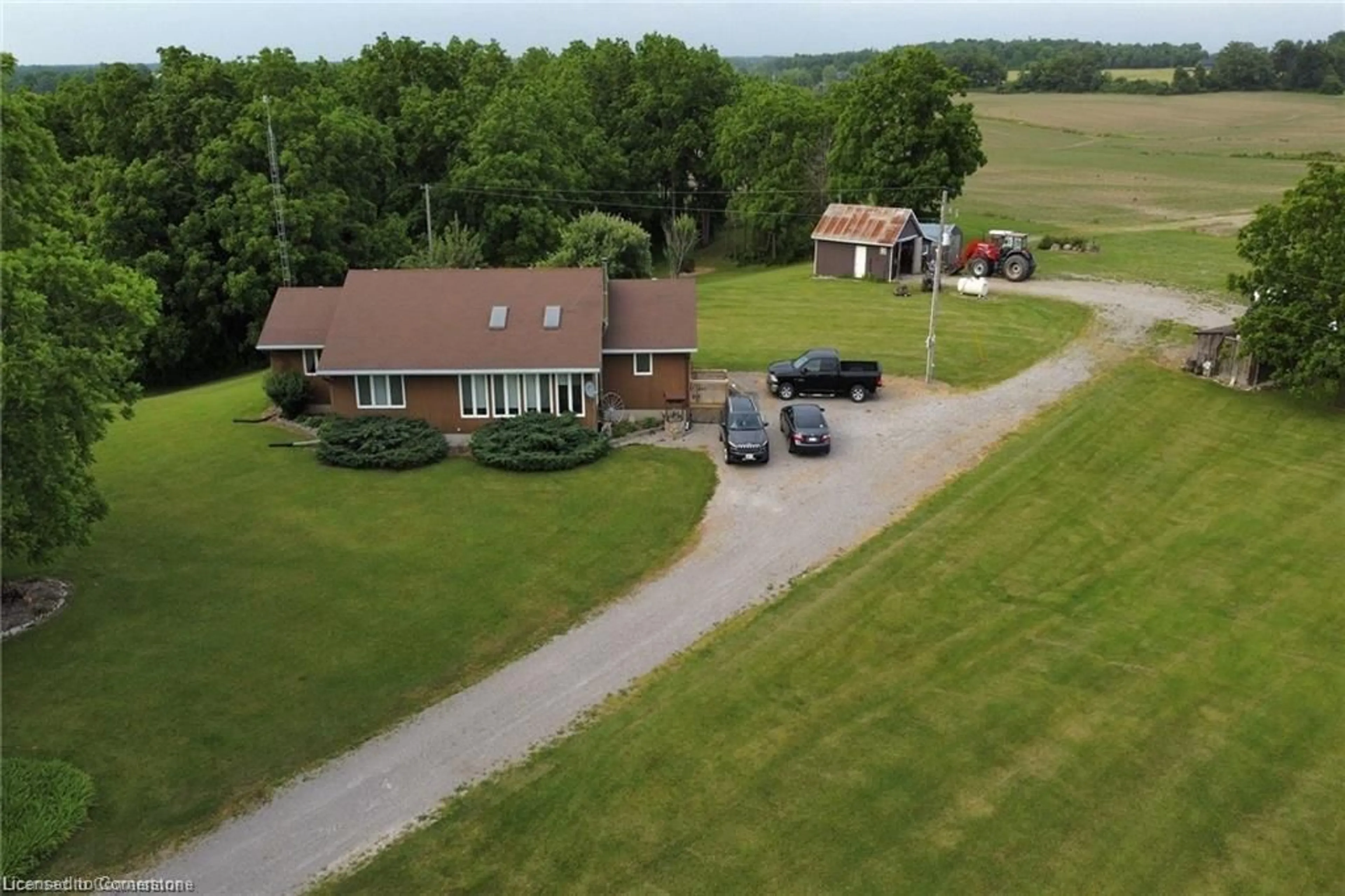 A pic from outside/outdoor area/front of a property/back of a property/a pic from drone, unknown for 290 Richert Rd, Haldimand County Ontario N0A 1E0