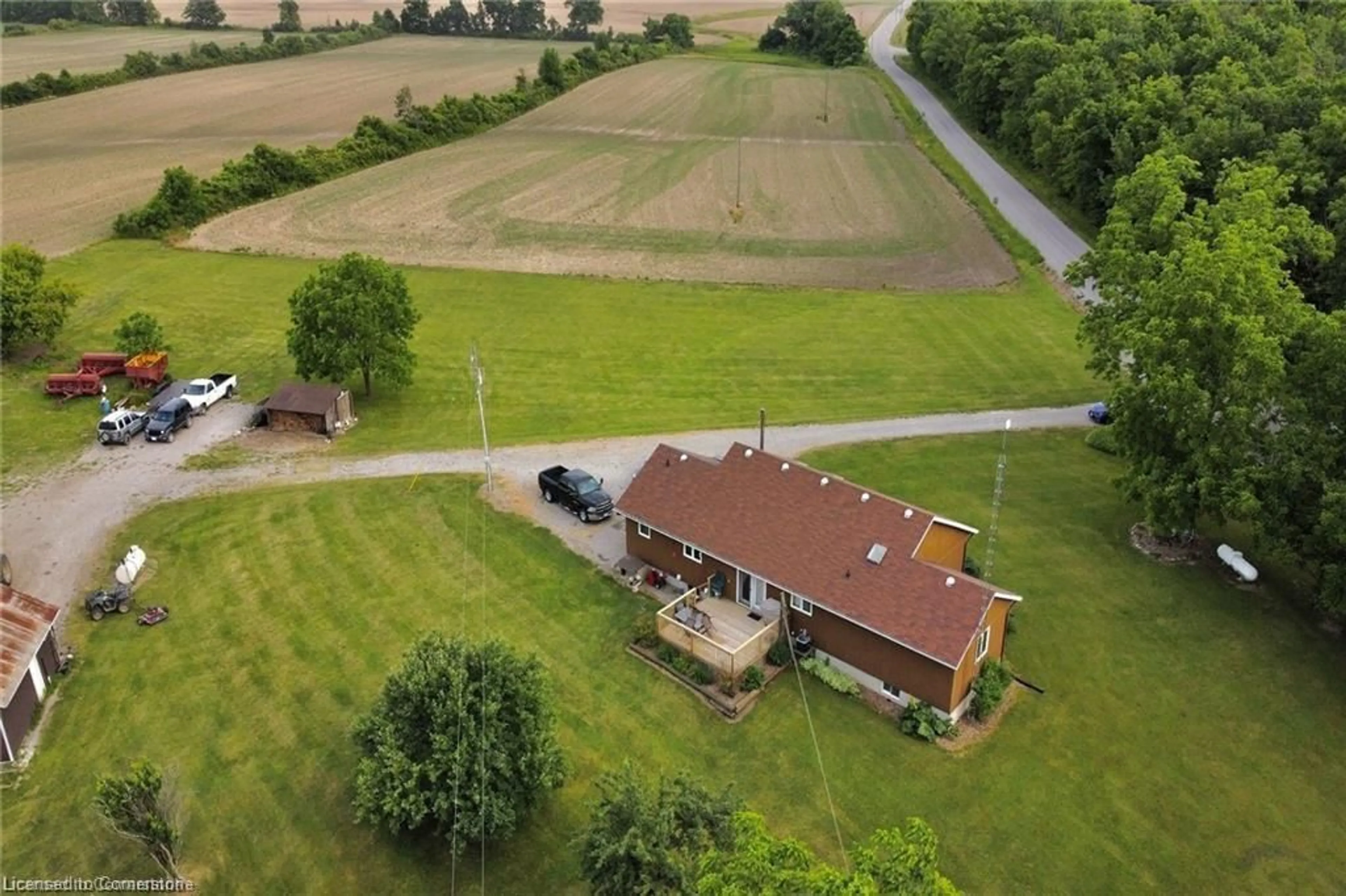 A pic from outside/outdoor area/front of a property/back of a property/a pic from drone, unknown for 290 Richert Rd, Haldimand County Ontario N0A 1E0