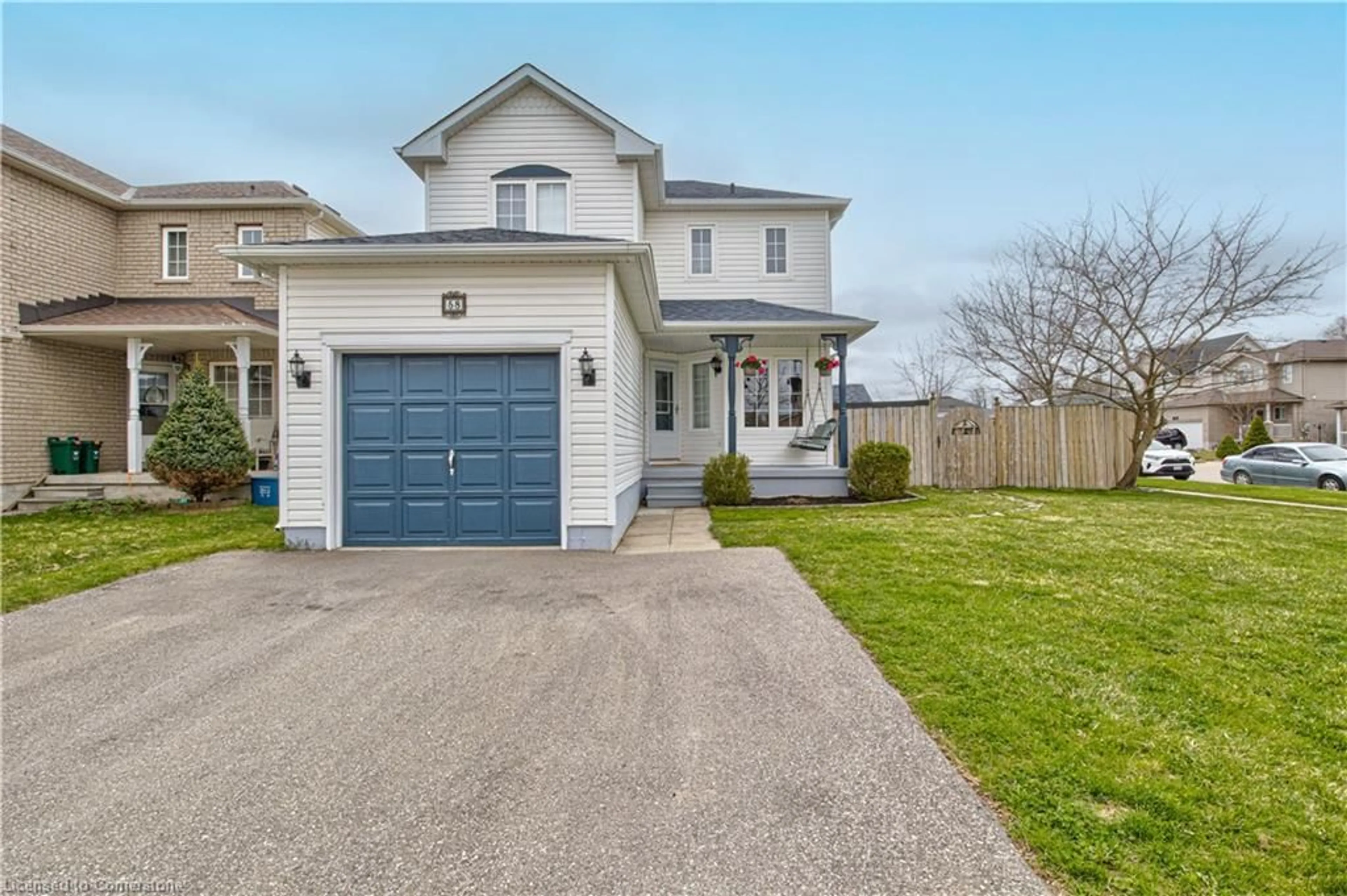 A pic from outside/outdoor area/front of a property/back of a property/a pic from drone, street for 58 Langlaw Dr, Cambridge Ontario N1P 1J1