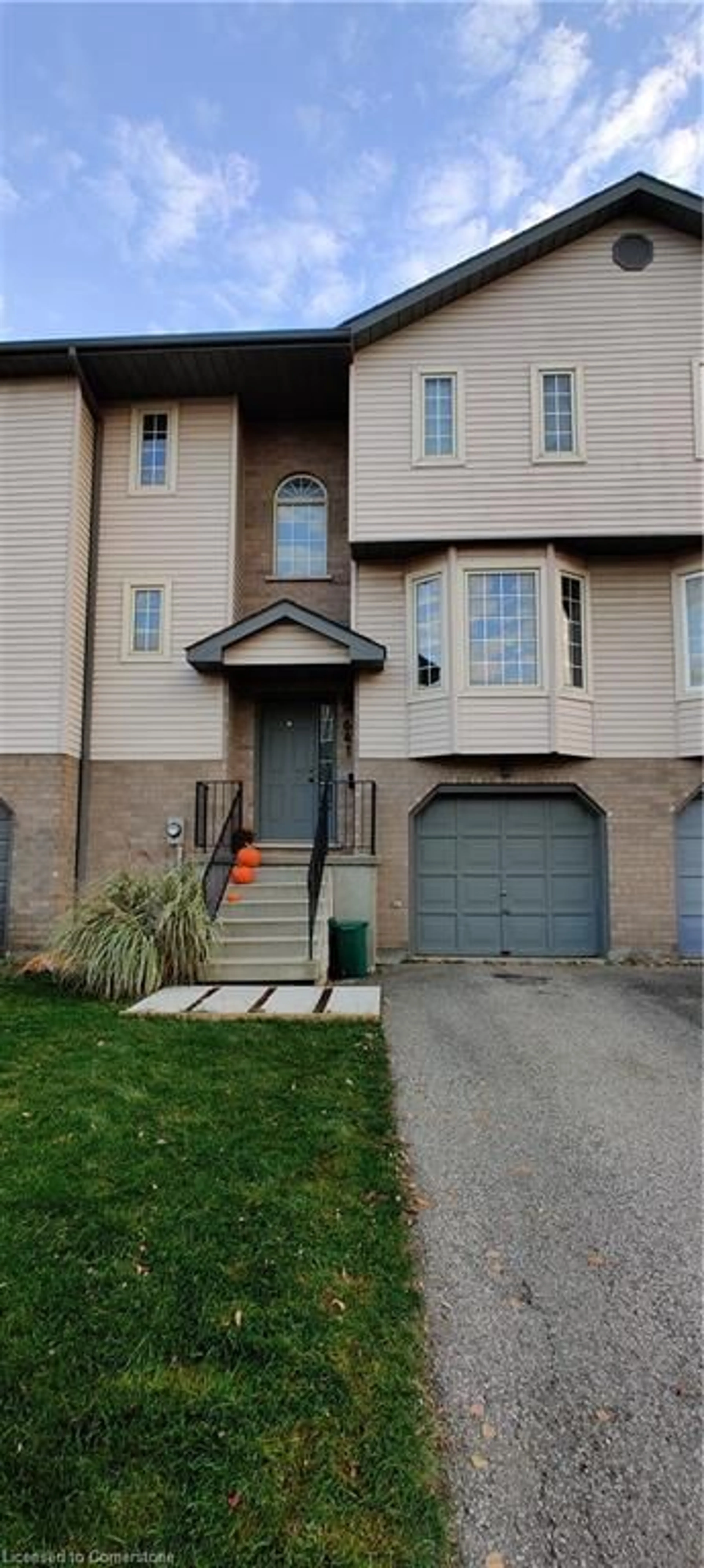 Unknown for 641 Grange Cres, Waterloo Ontario N2T 2L9