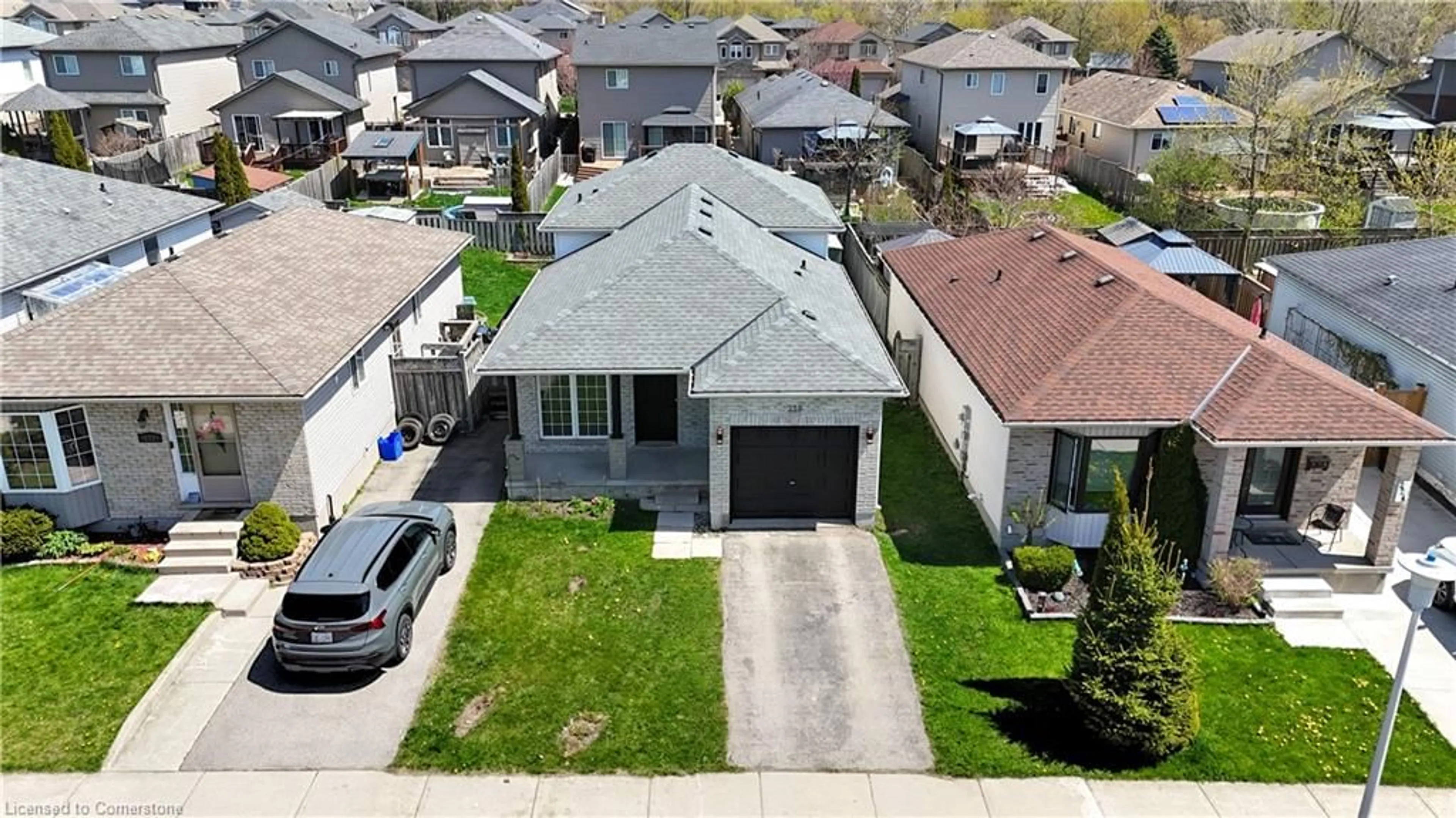 A pic from outside/outdoor area/front of a property/back of a property/a pic from drone, street for 228 Wildgoose Rd, London Ontario N5W 6E2