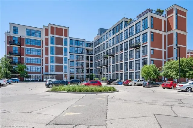 Additional property image - 404 King St Unit 205