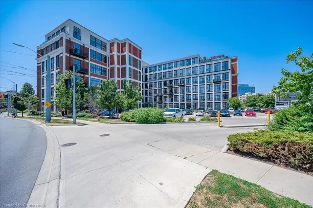 Additional property image - 404 King St Unit 205