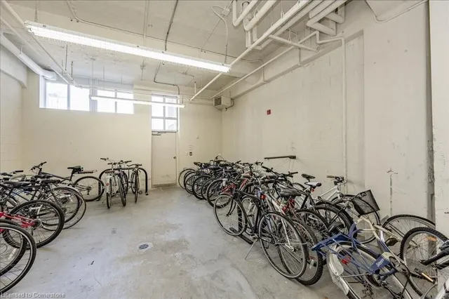 Additional property image - 404 King St Unit 205