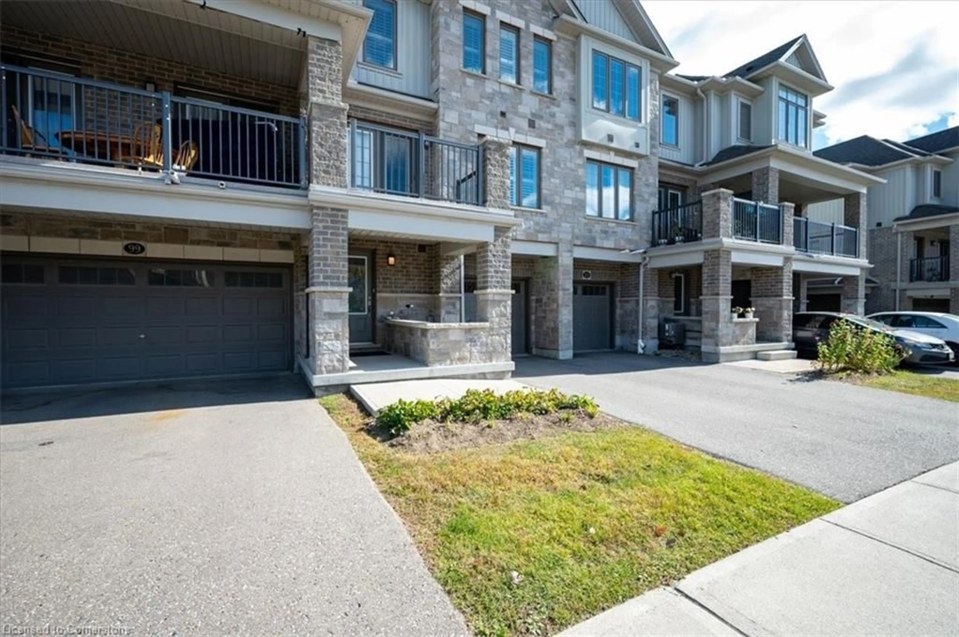Patio, street for 101 South Creek Dr, Kitchener Ontario N2P 2N3
